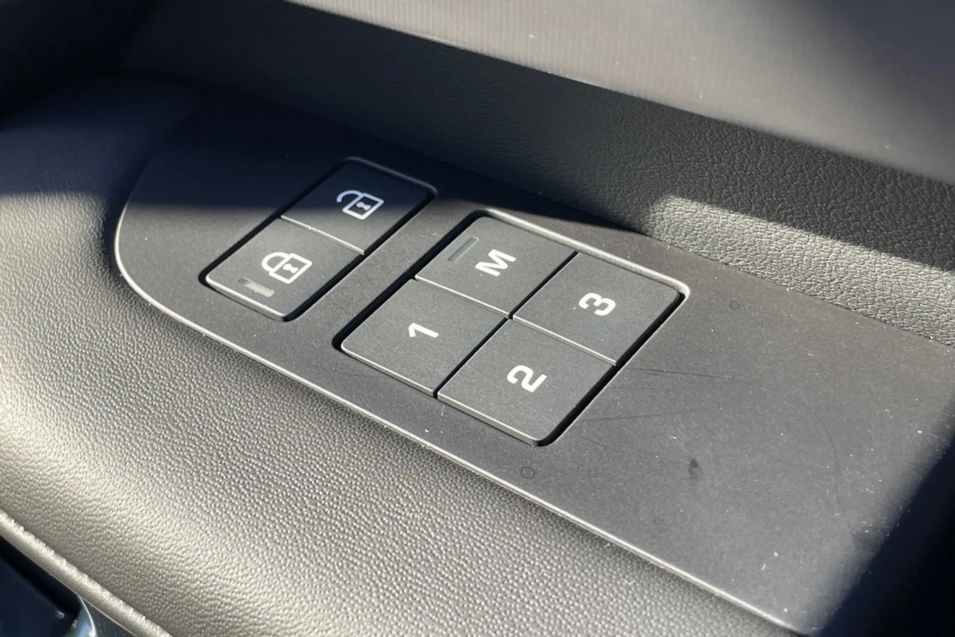 LAND ROVER DISCOVERY thumbnail image number 58