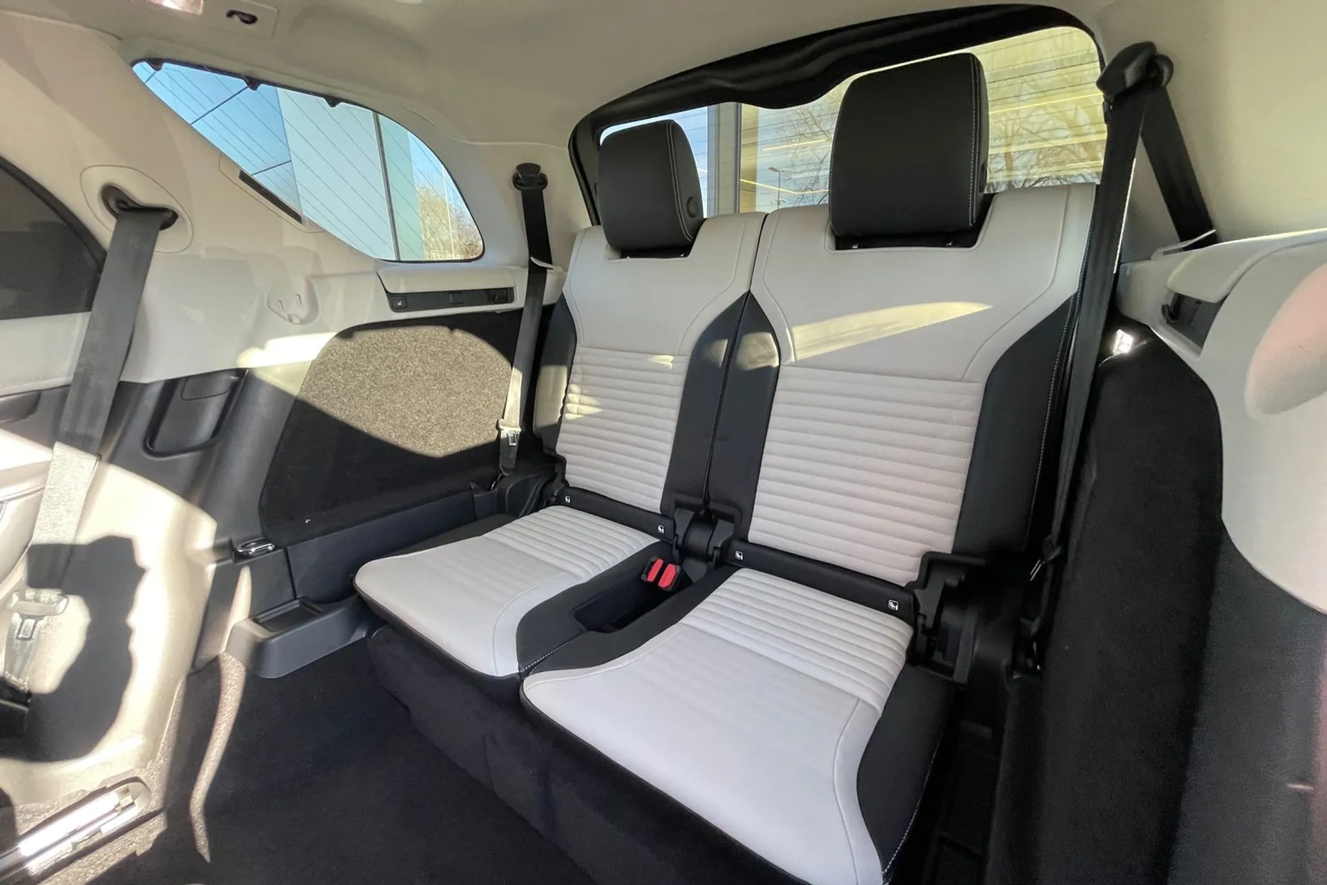 LAND ROVER DISCOVERY thumbnail image number 36