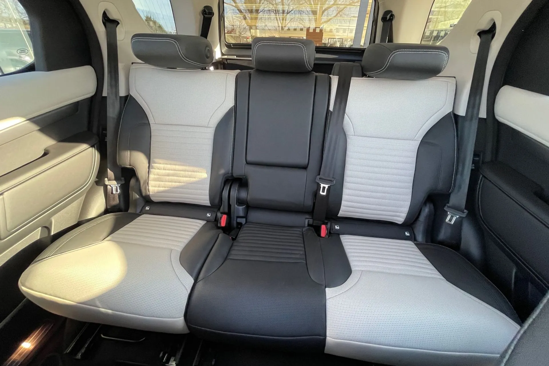 LAND ROVER DISCOVERY thumbnail image number 11