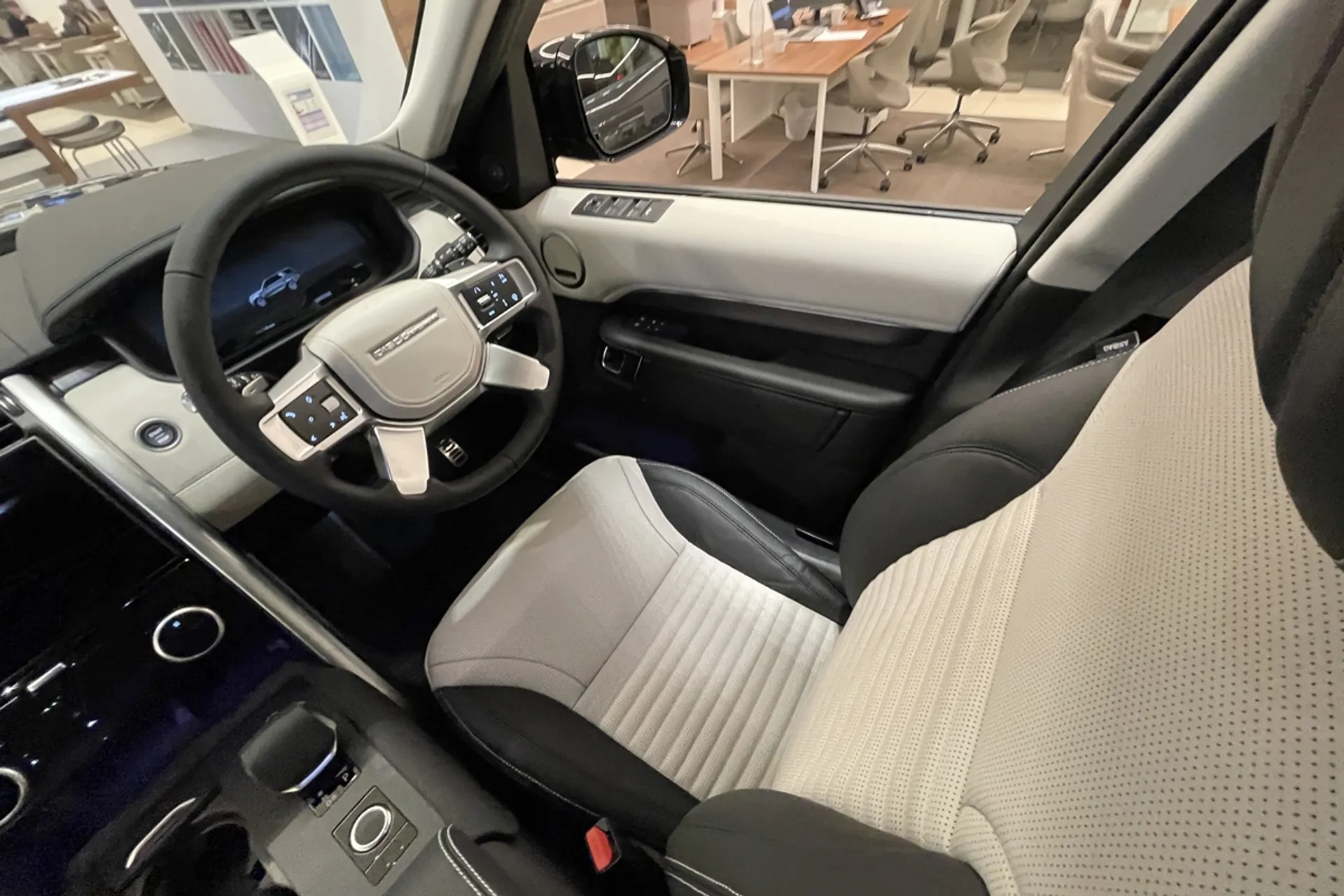 LAND ROVER DISCOVERY thumbnail image number 10