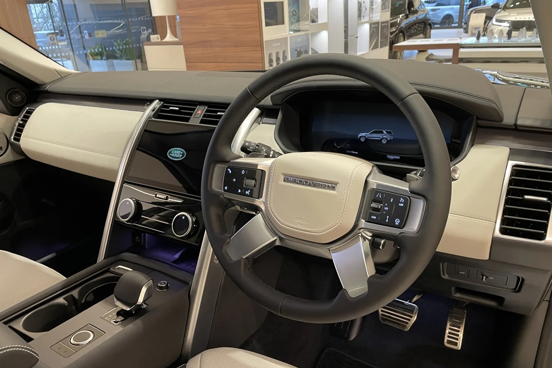 LAND ROVER DISCOVERY thumbnail image number 16