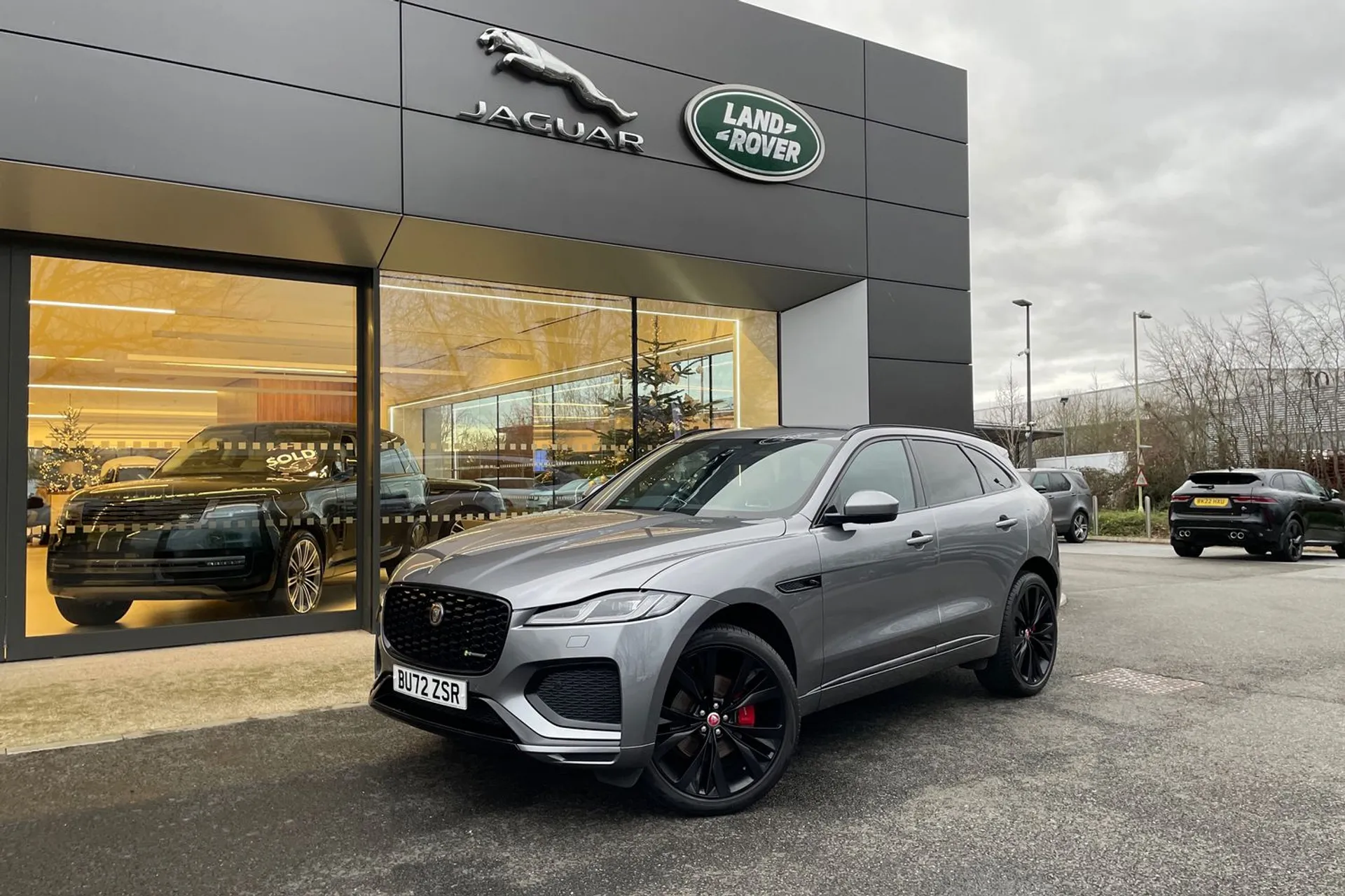 Jaguar F-PACE thumbnail image number 29