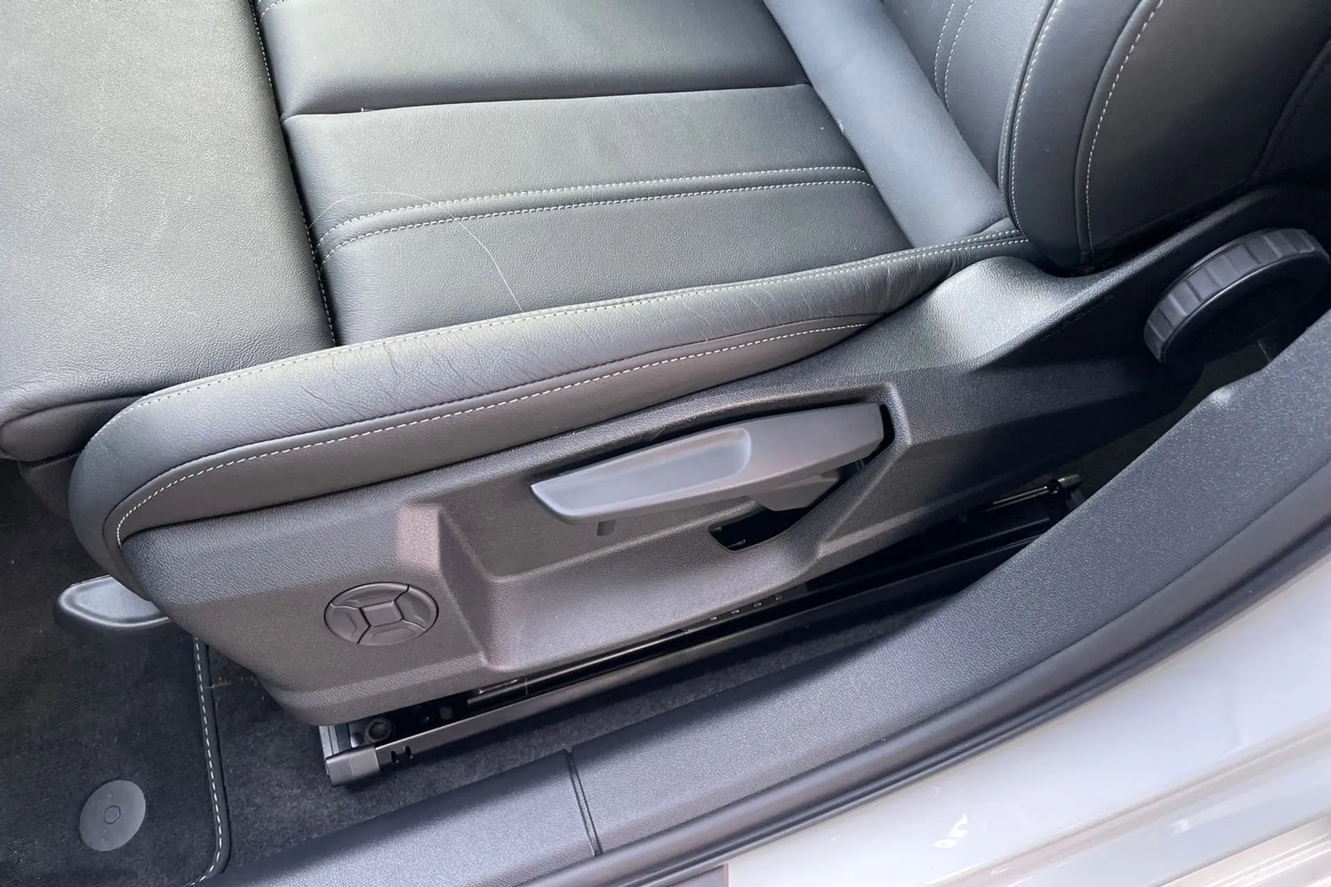 Audi A3 thumbnail image number 28
