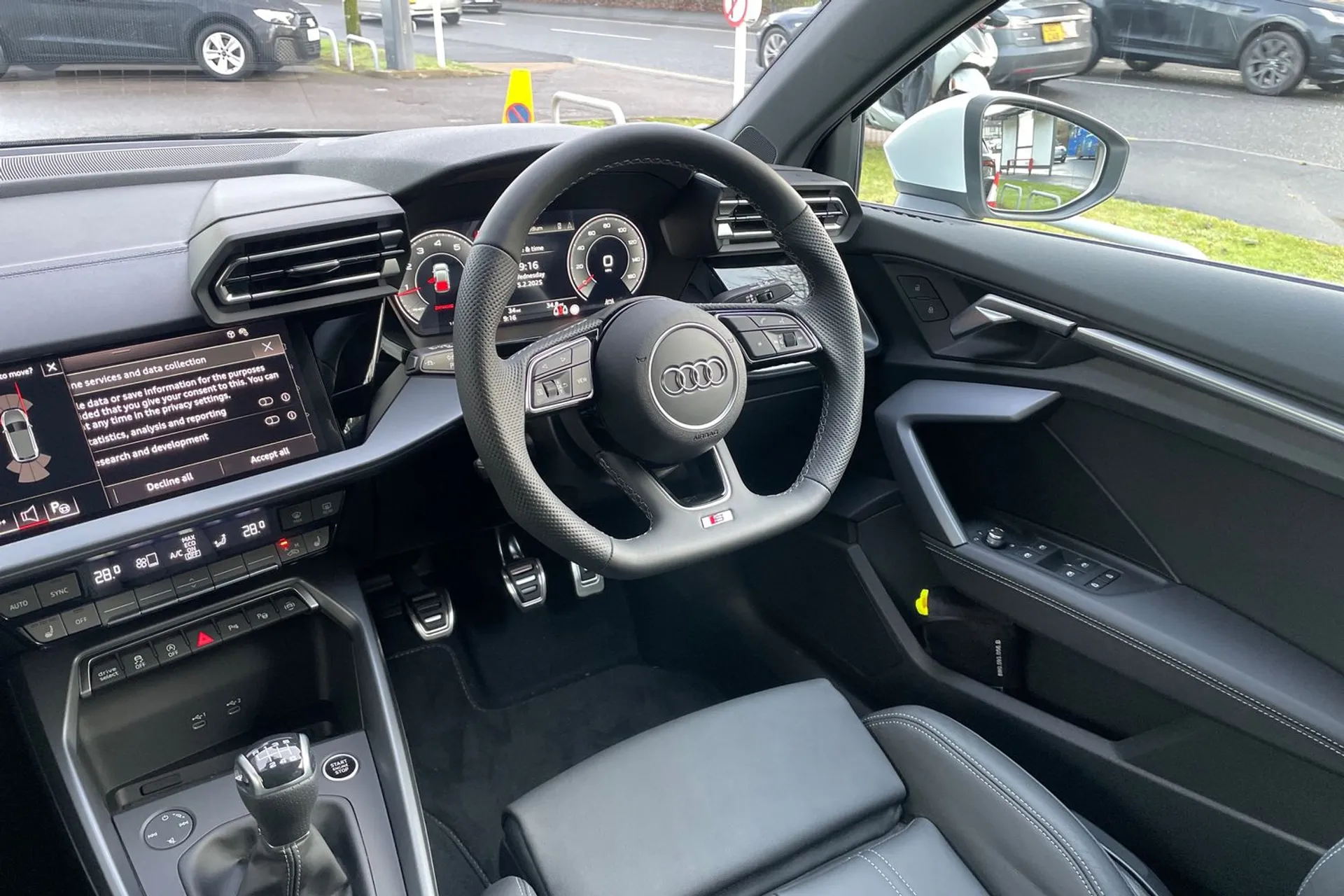 Audi A3 thumbnail image number 32