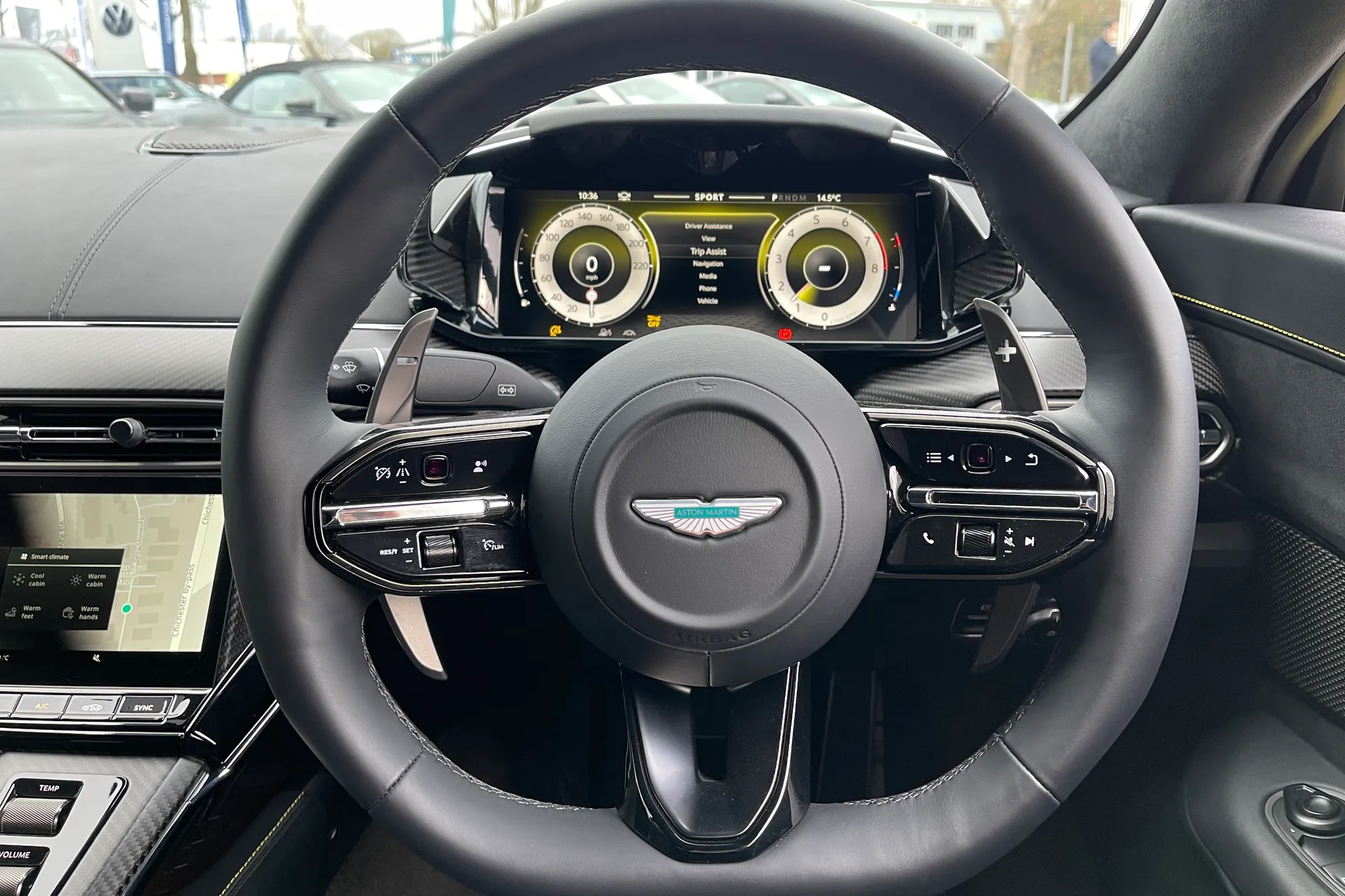 Aston Martin Vantage thumbnail image number 11