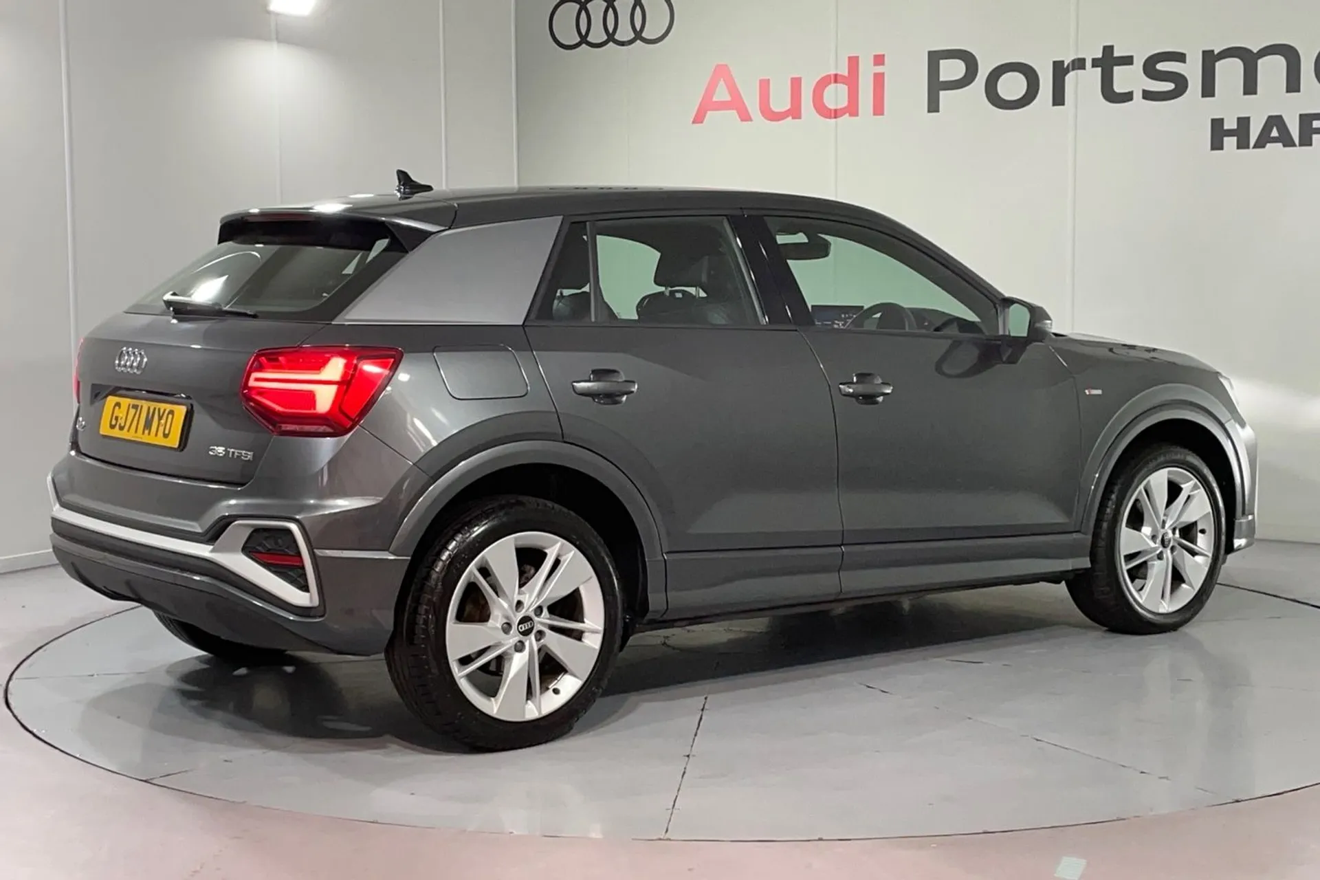 Audi Q2 thumbnail image number 11