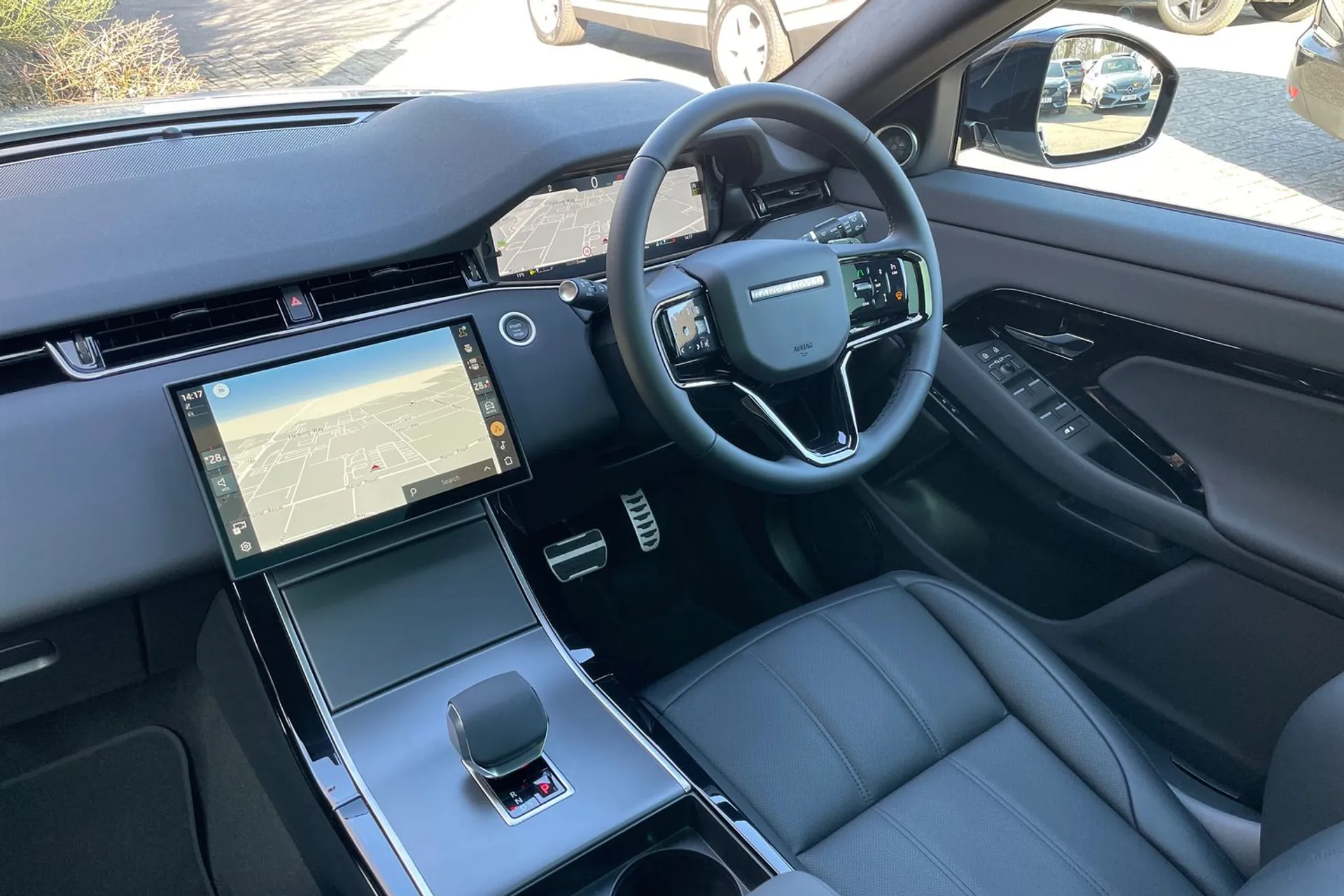 LAND ROVER RANGE ROVER EVOQUE thumbnail image number 26