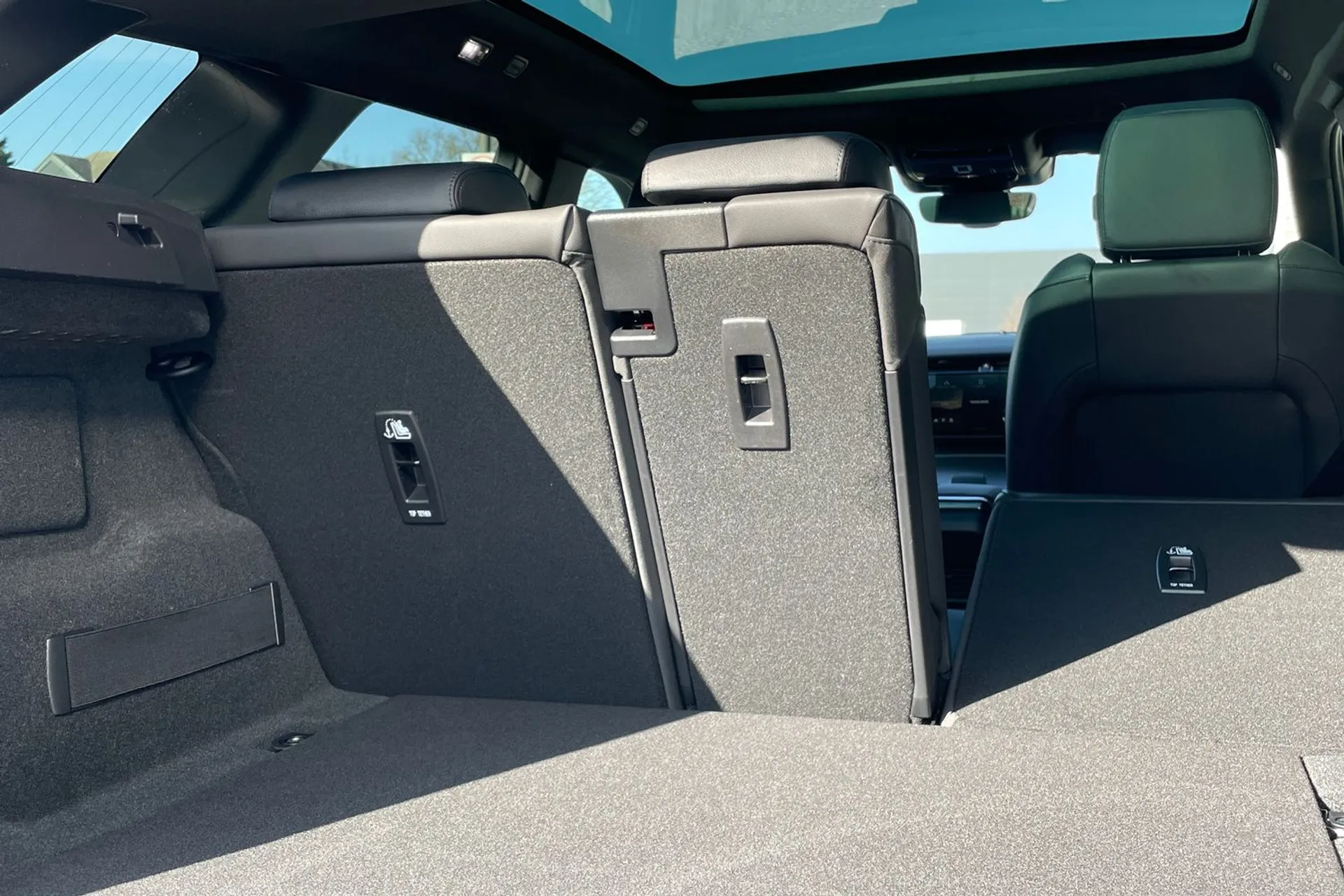 LAND ROVER RANGE ROVER EVOQUE thumbnail image number 29