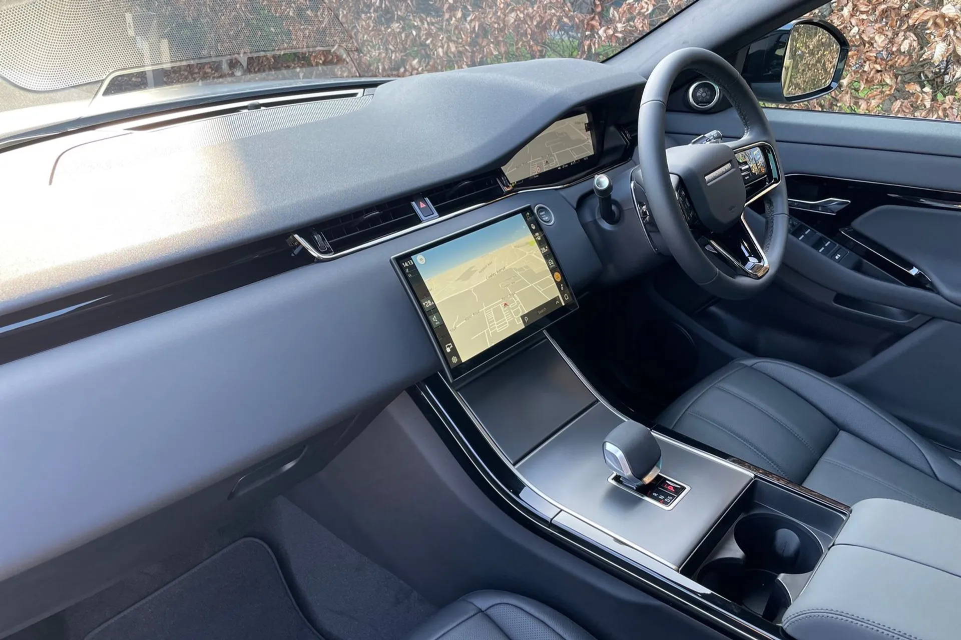 LAND ROVER RANGE ROVER EVOQUE thumbnail image number 35