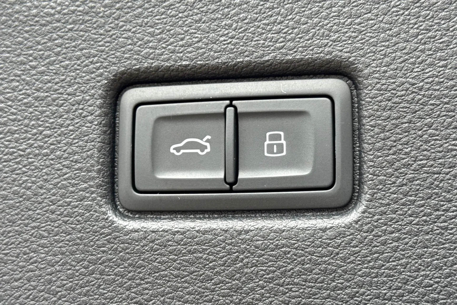 Audi Q5 thumbnail image number 33