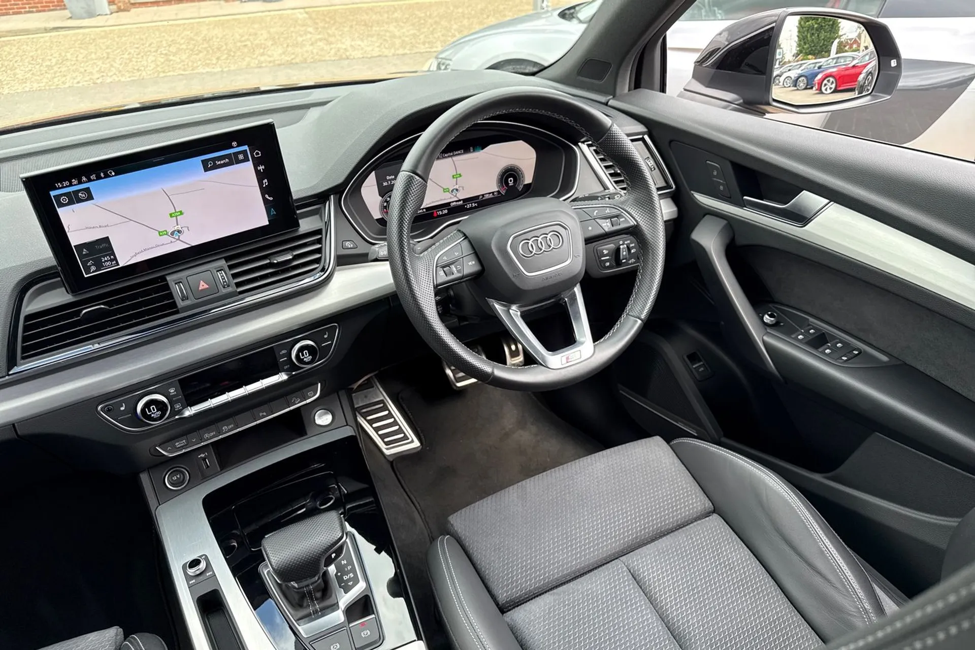 Audi Q5 thumbnail image number 38
