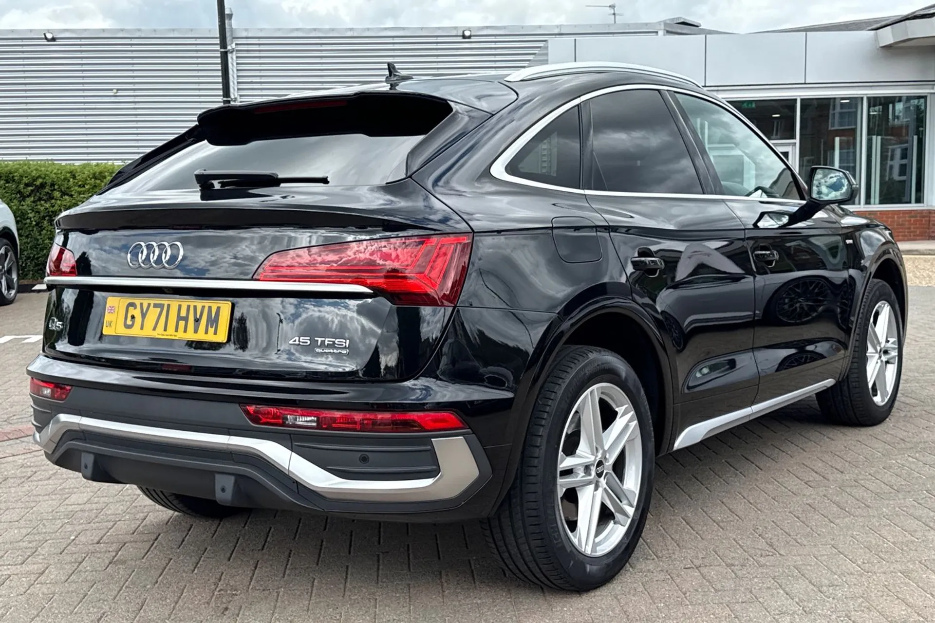 Audi Q5 thumbnail image number 4
