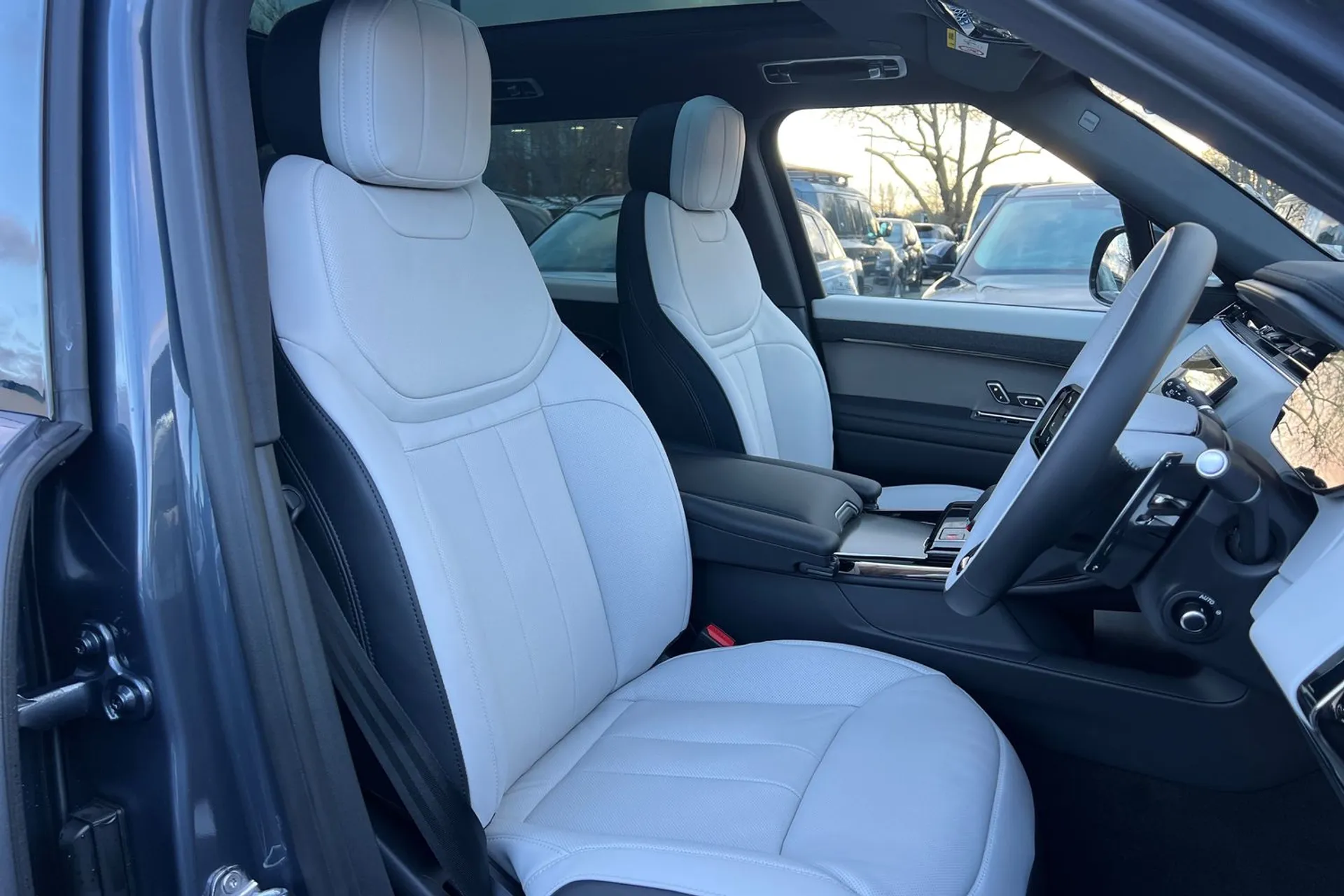 LAND ROVER RANGE ROVER SPORT thumbnail image number 44