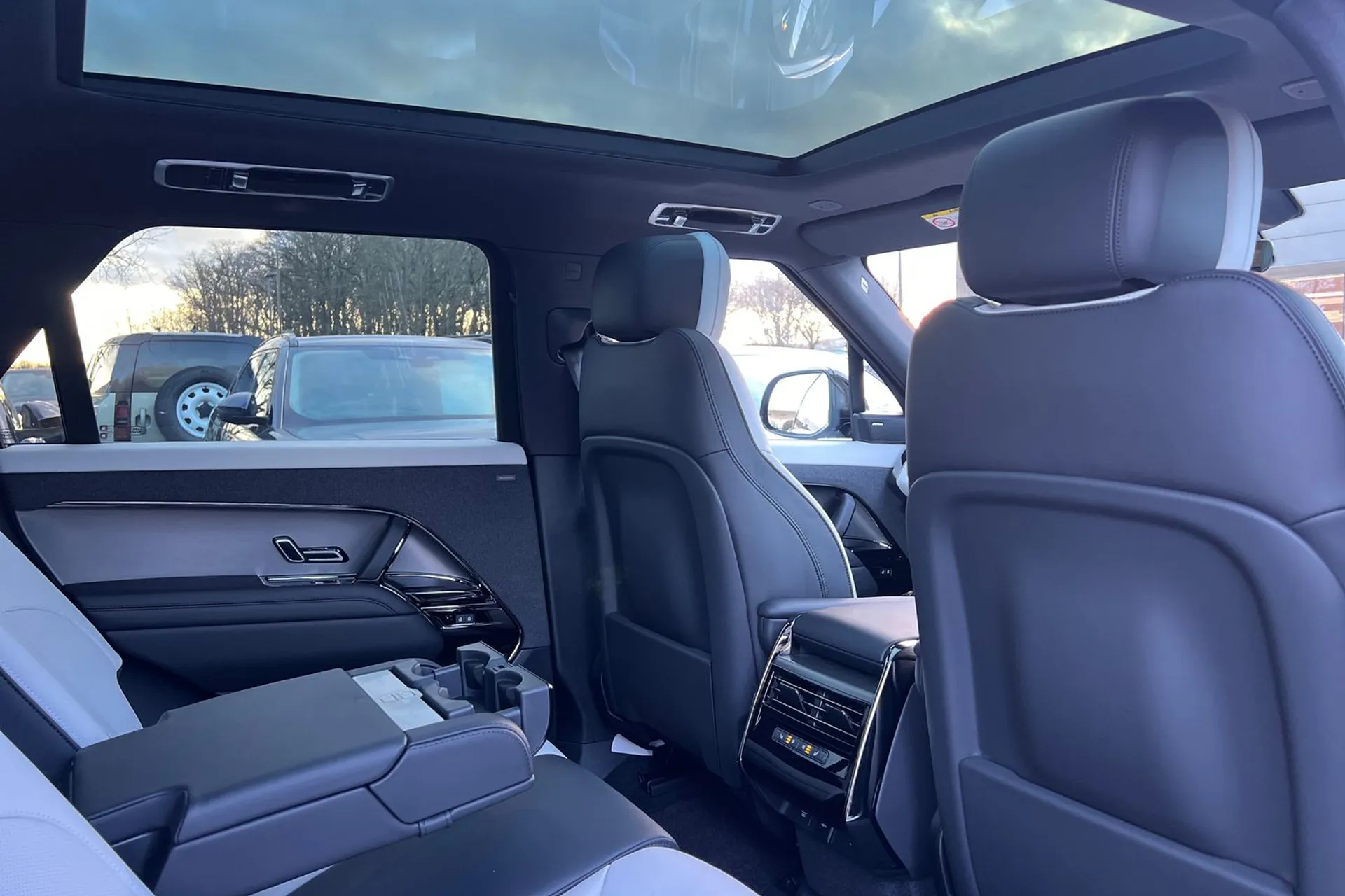 LAND ROVER RANGE ROVER SPORT thumbnail image number 39