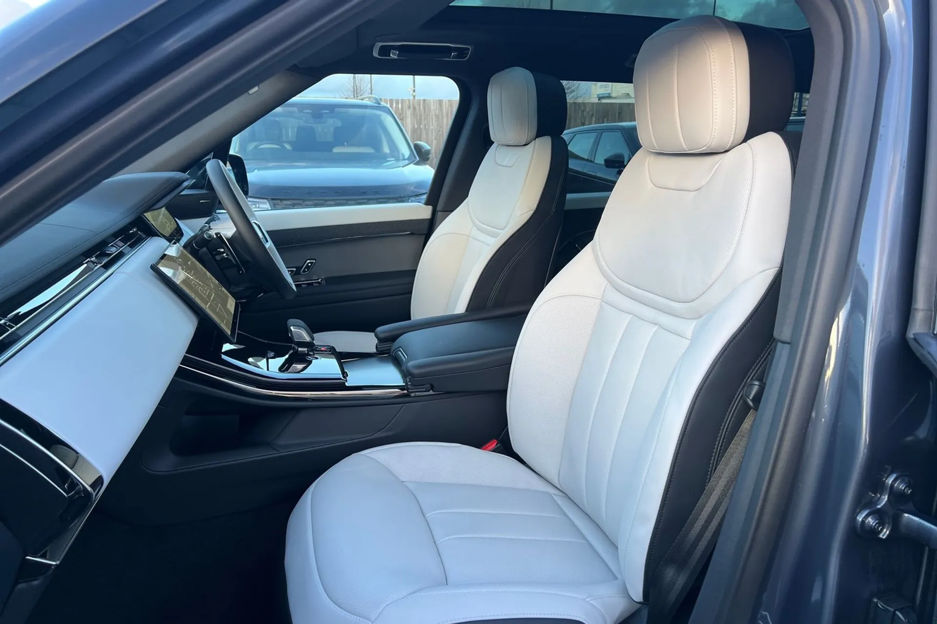 LAND ROVER RANGE ROVER SPORT thumbnail image number 46