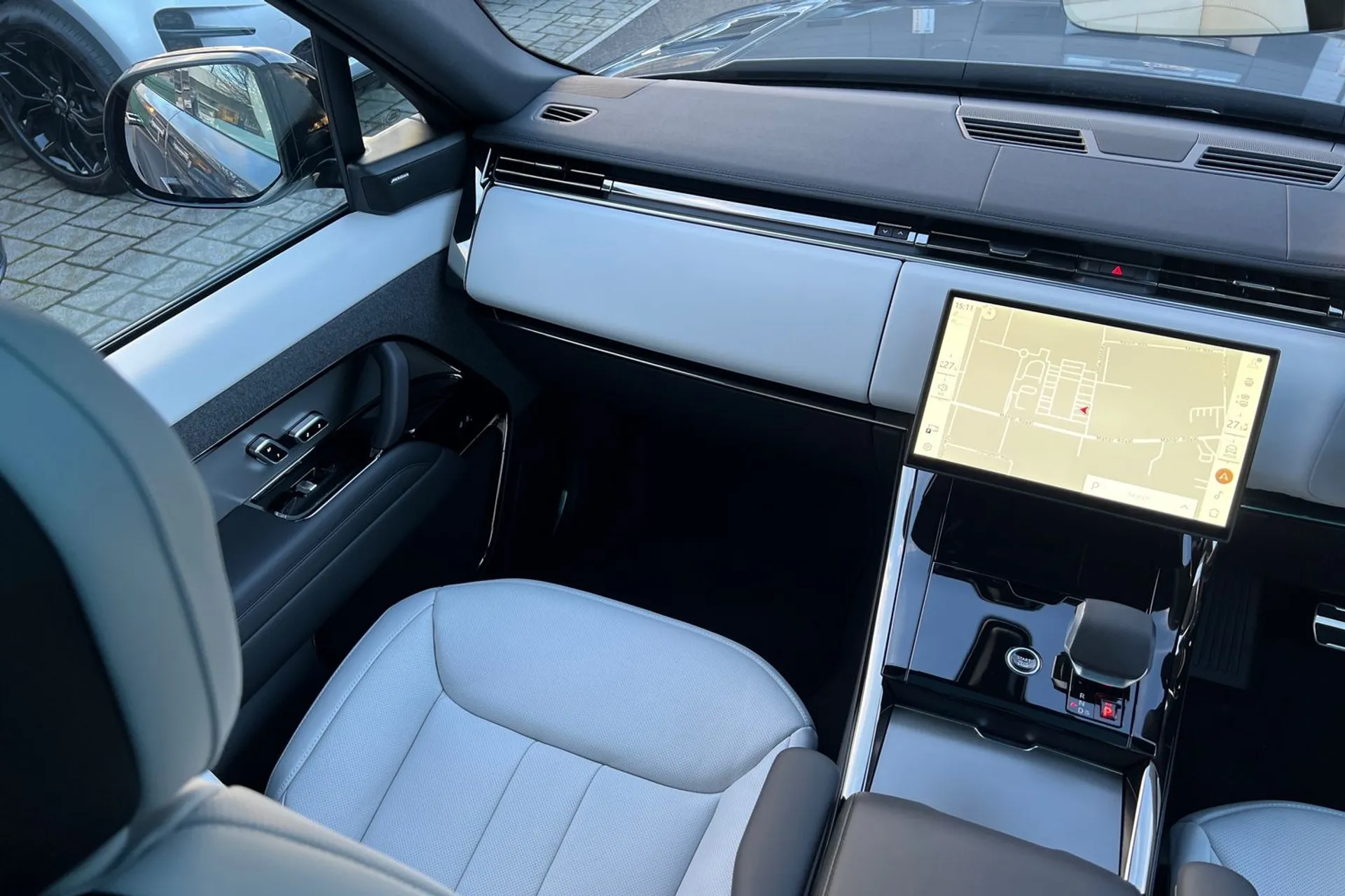 LAND ROVER RANGE ROVER SPORT thumbnail image number 22