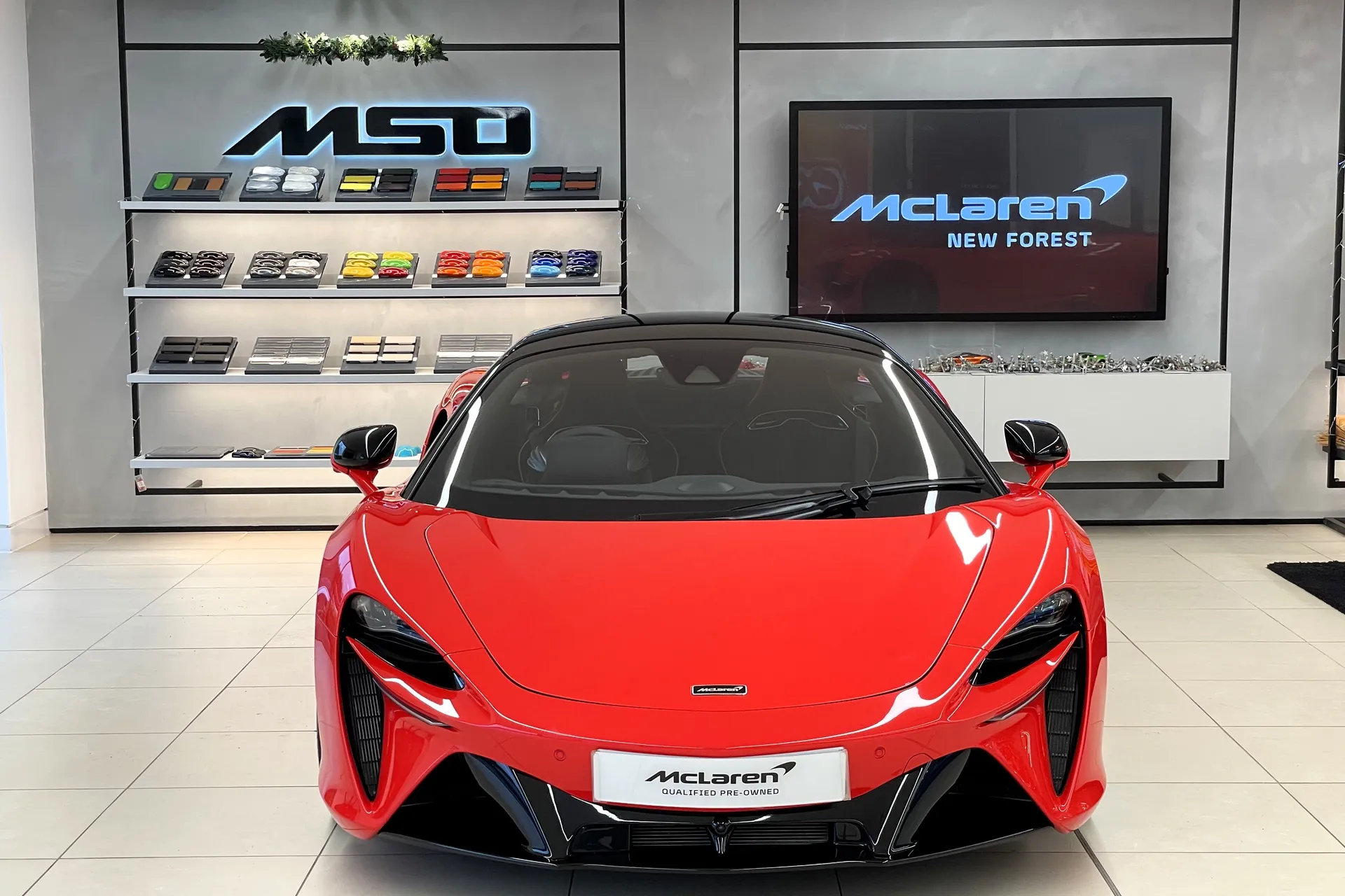 McLaren ARTURA thumbnail image number 16