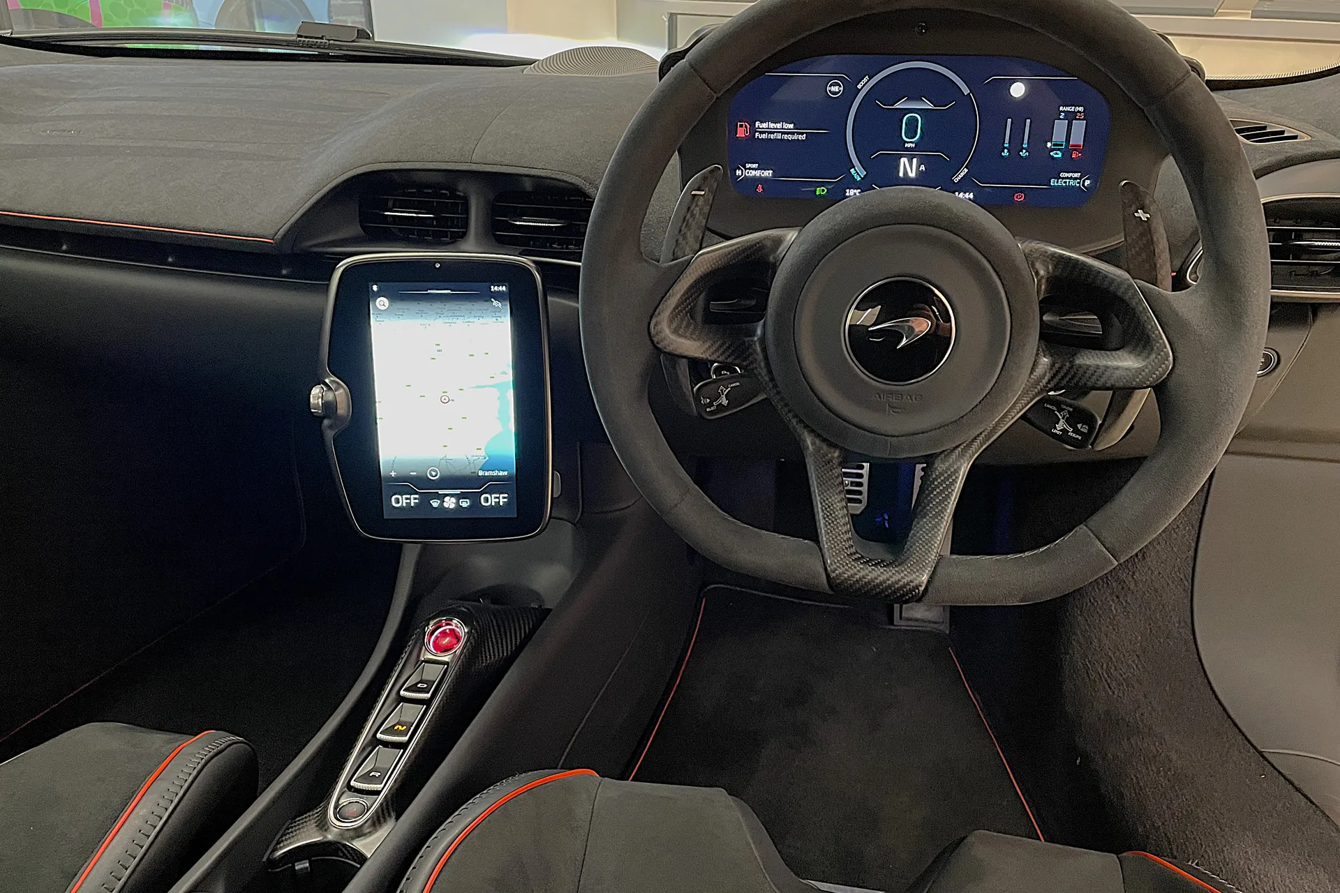 McLaren ARTURA thumbnail image number 28