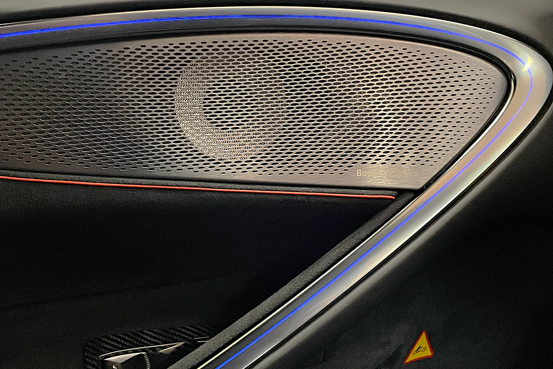 McLaren ARTURA thumbnail image number 35