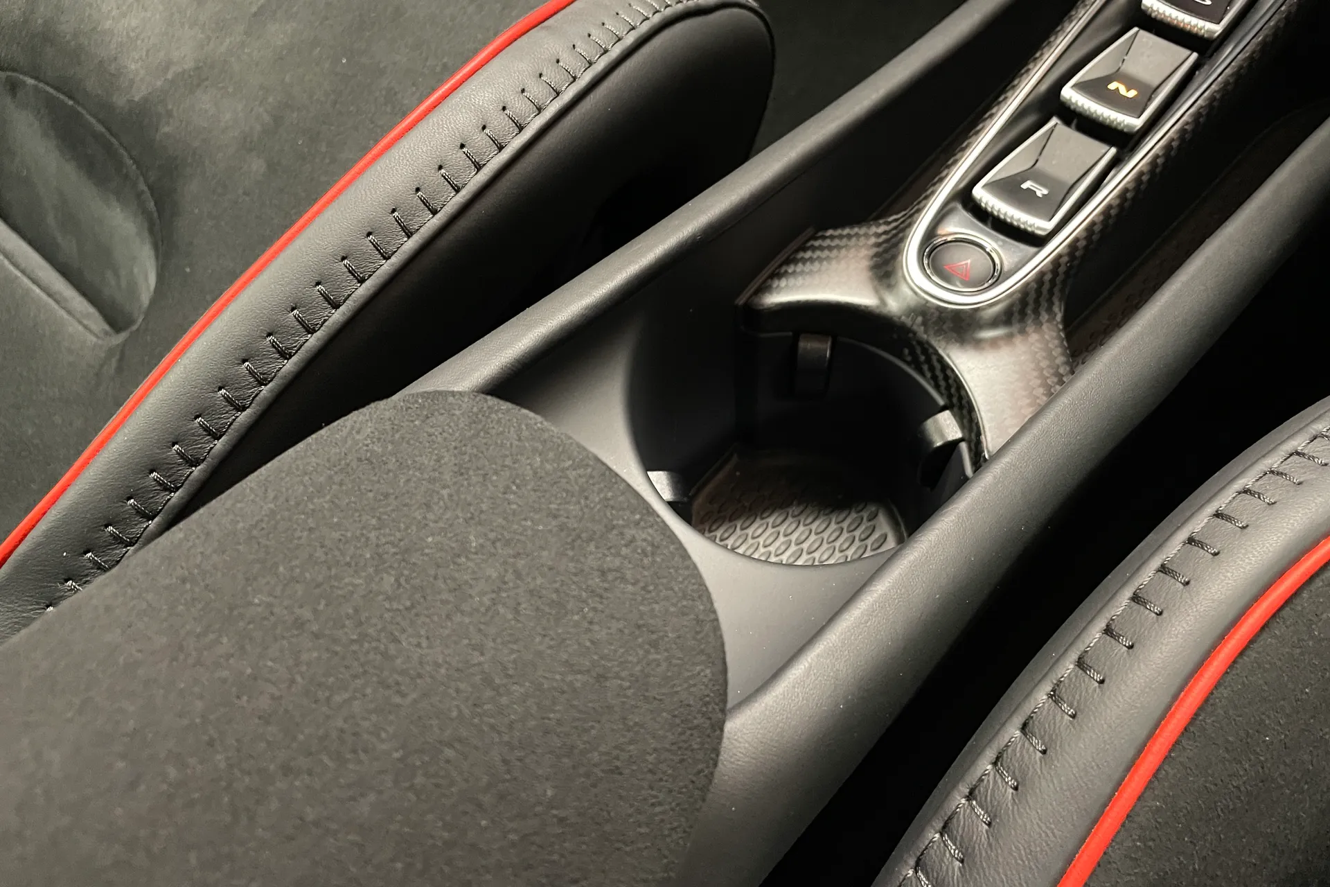 McLaren ARTURA thumbnail image number 42