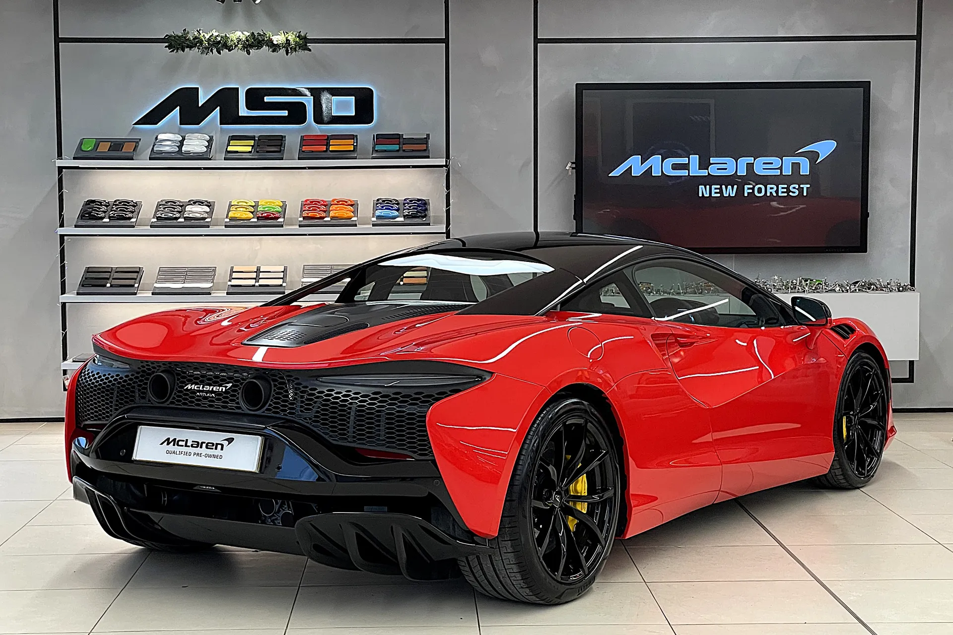 McLaren ARTURA thumbnail image number 4