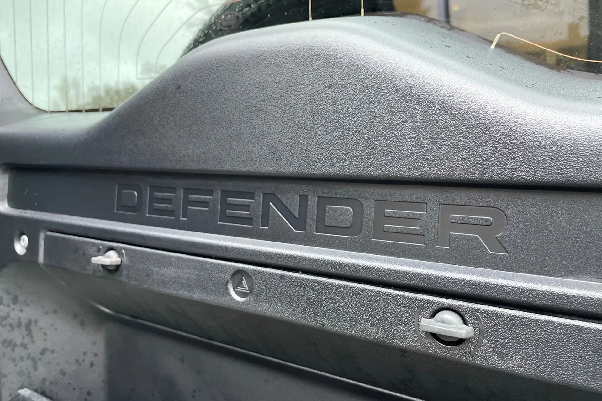 LAND ROVER DEFENDER thumbnail image number 63