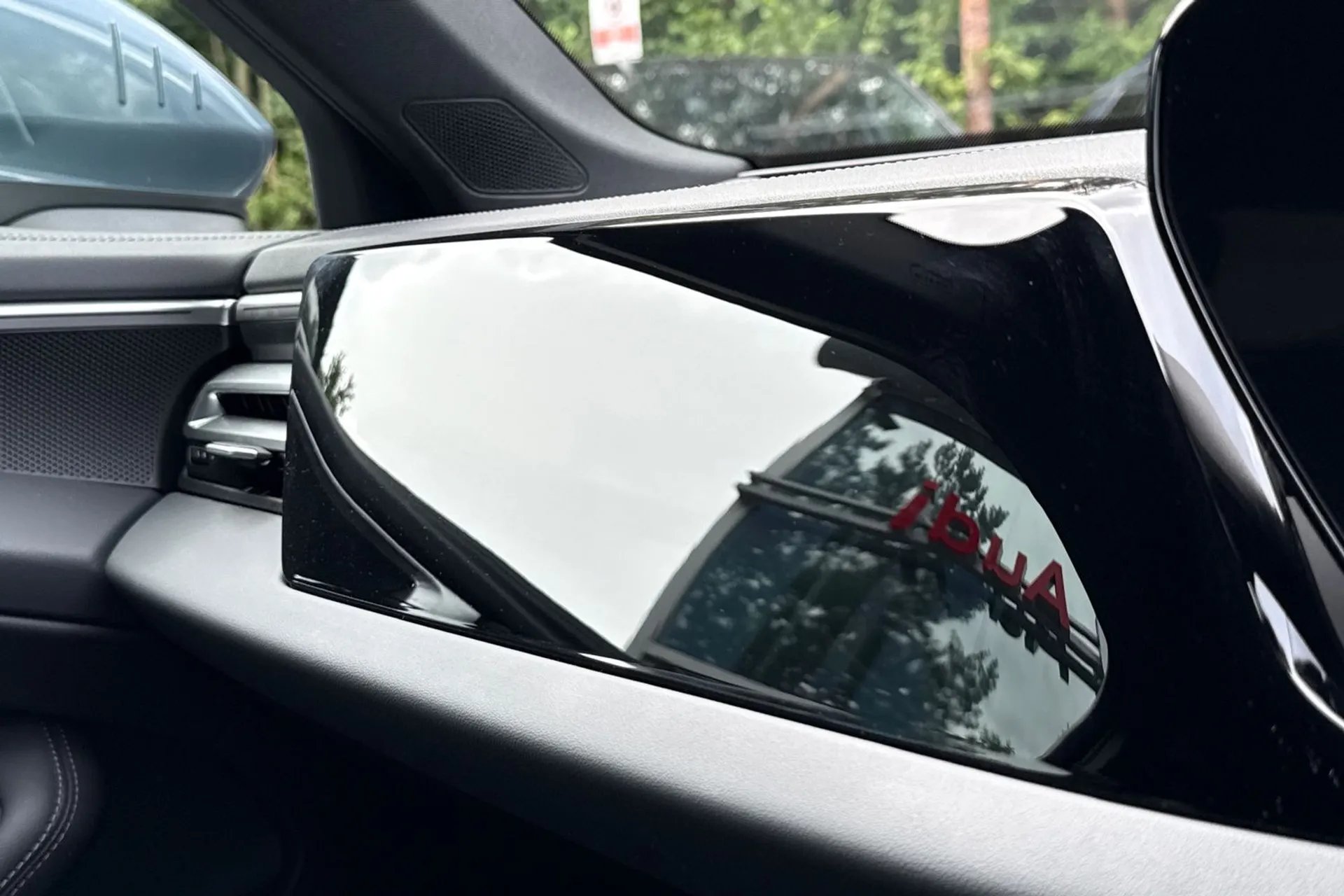 Audi A5 thumbnail image number 45