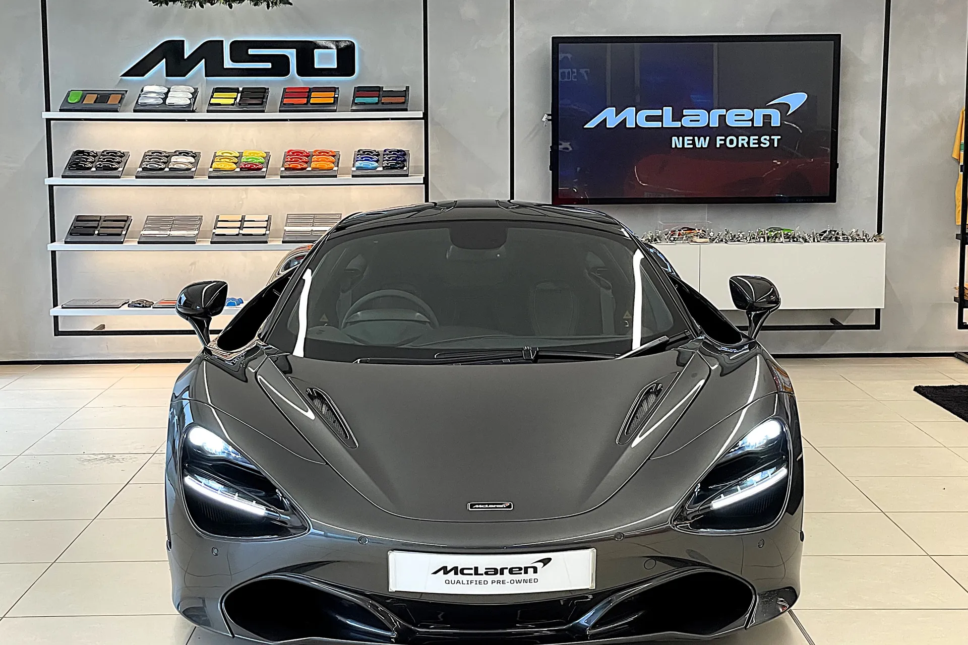 McLaren 720 thumbnail image number 44