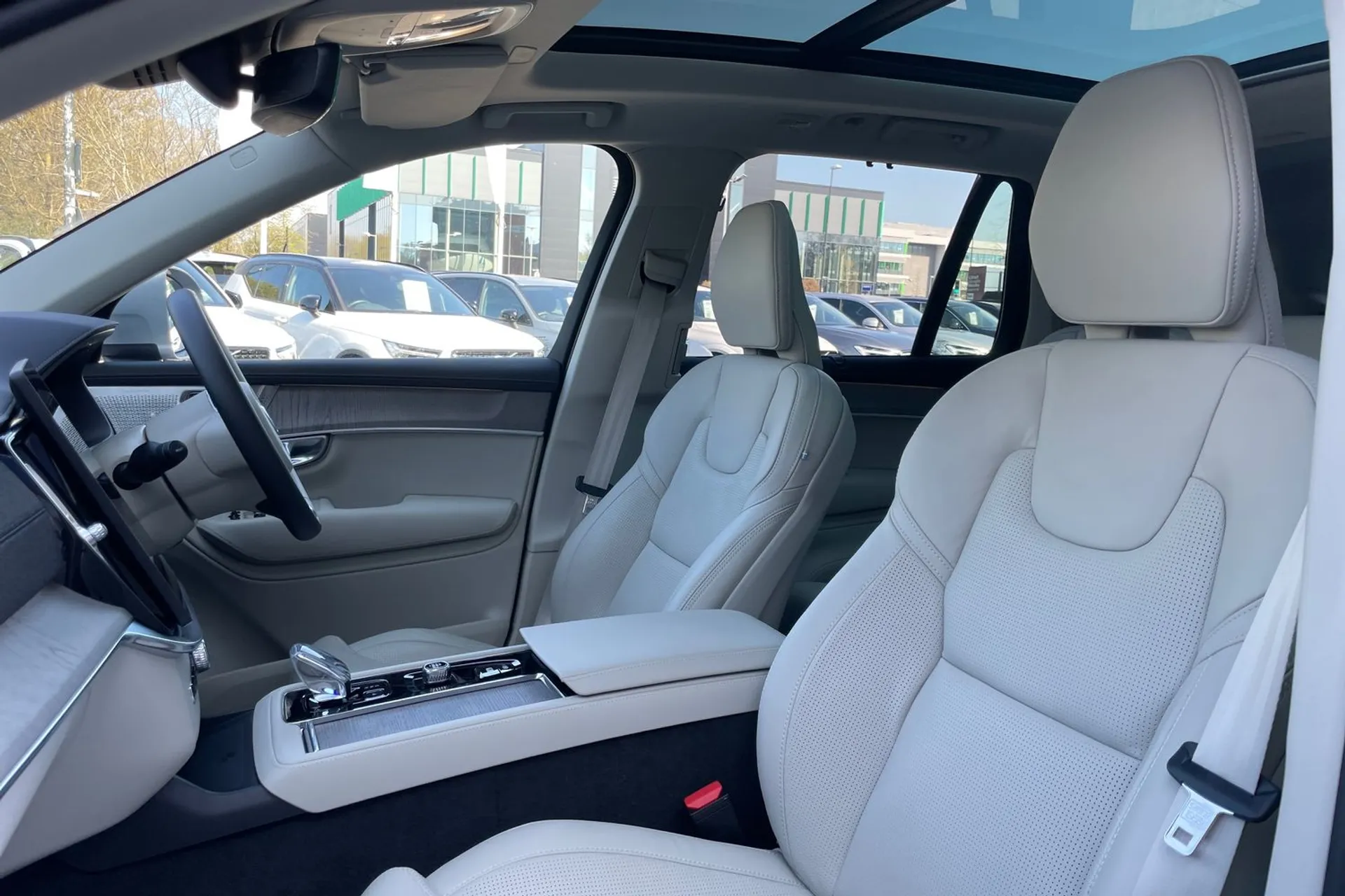 Volvo XC90 thumbnail image number 29