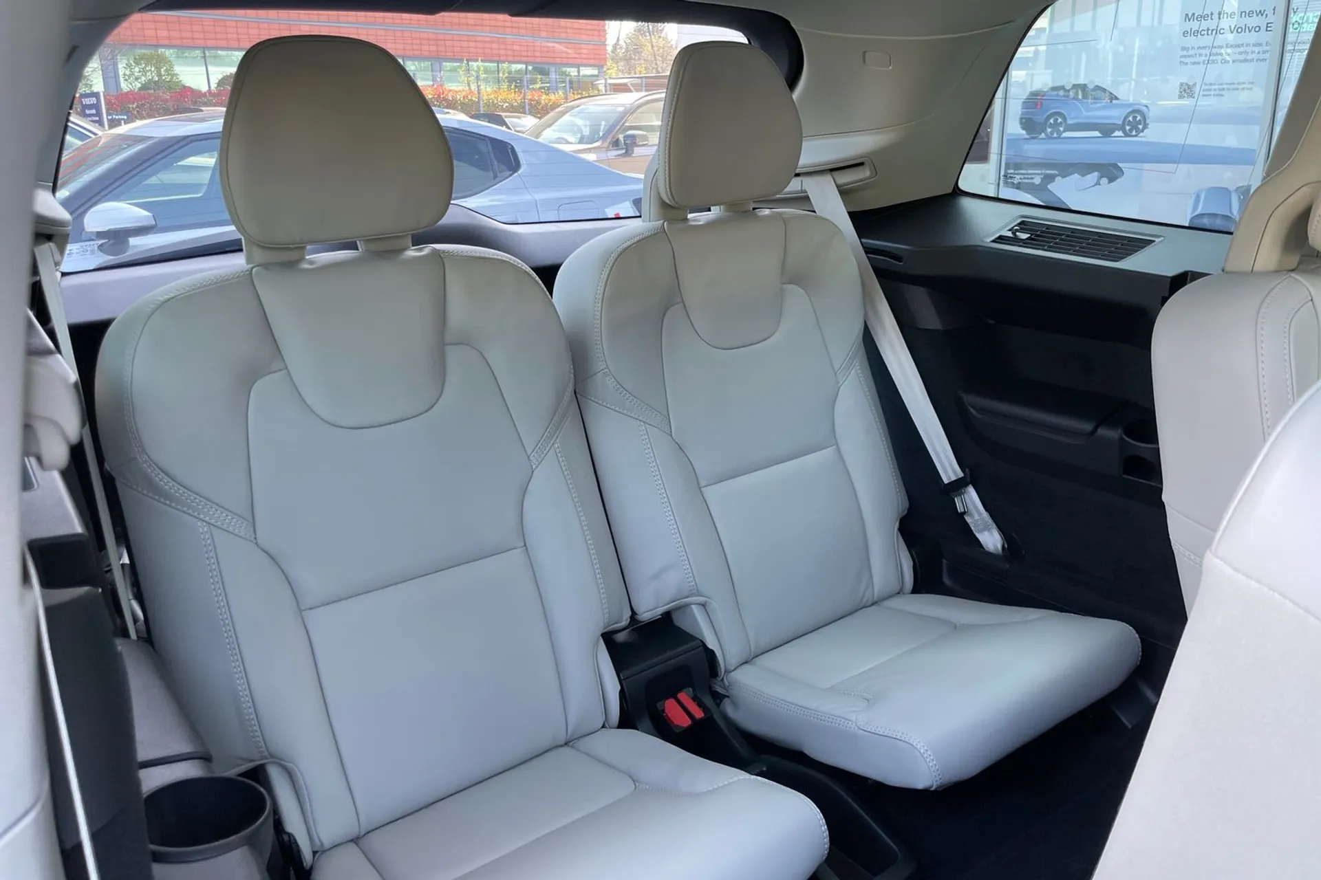 Volvo XC90 thumbnail image number 6