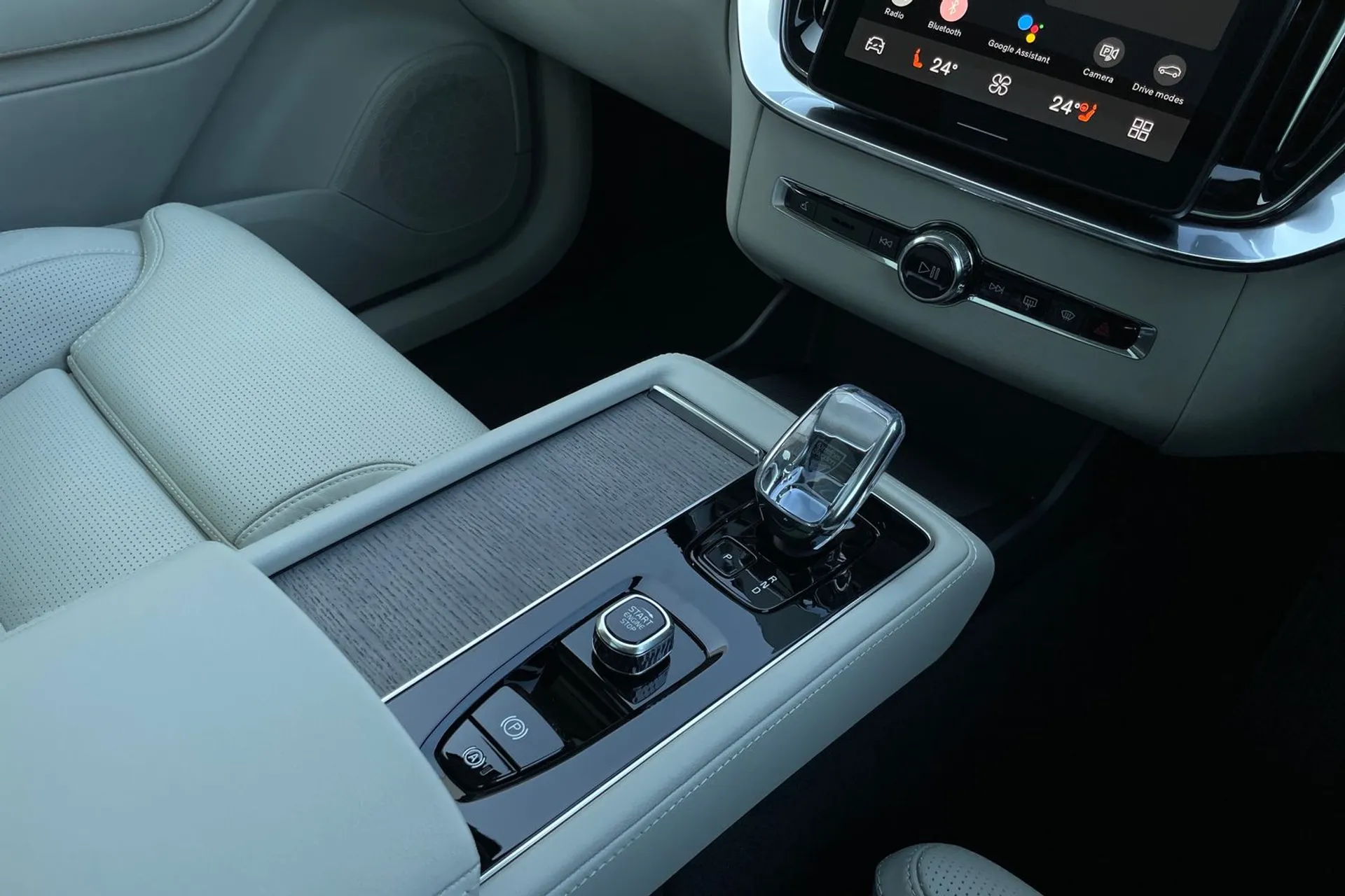 Volvo XC90 thumbnail image number 46