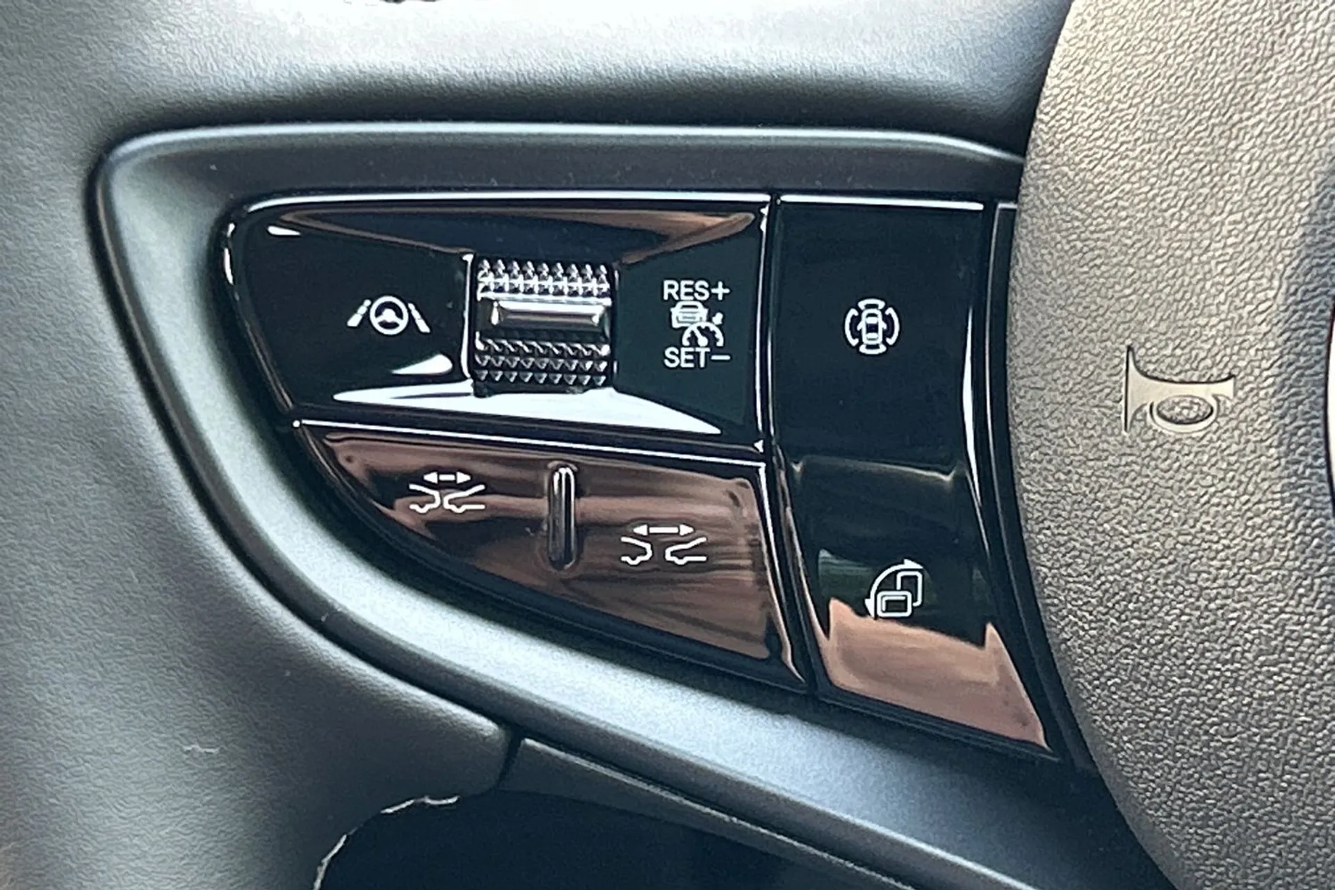 BYD SEAL thumbnail image number 46