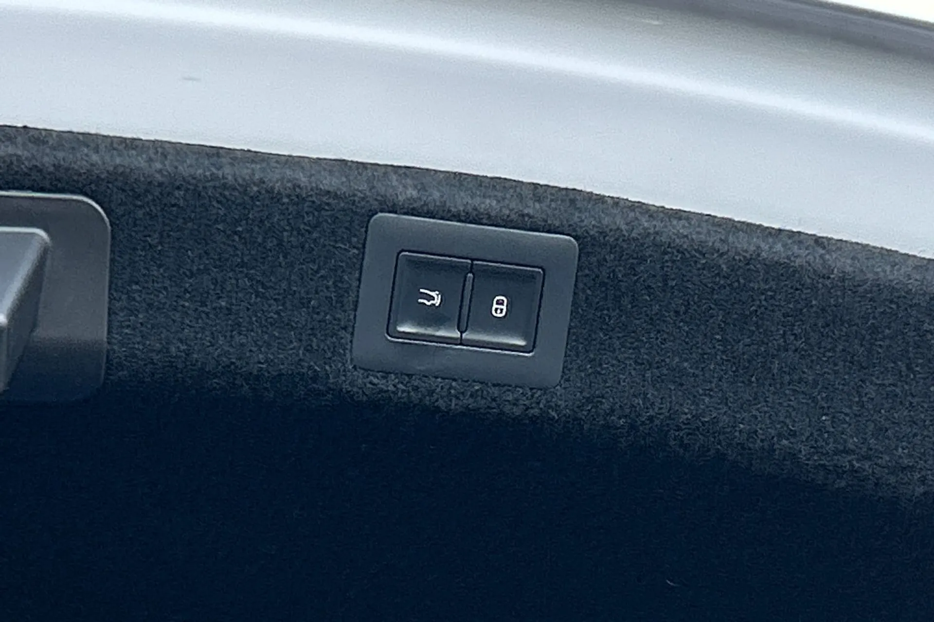 BYD SEAL thumbnail image number 35