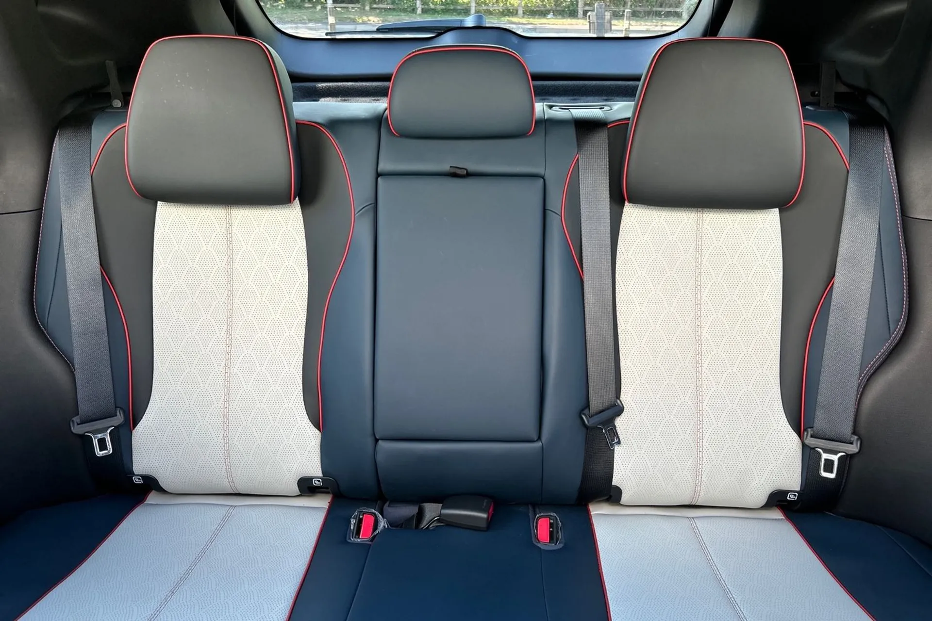BYD ATTO 3 thumbnail image number 24