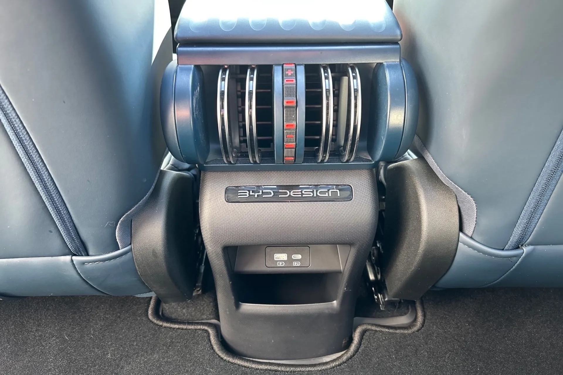 BYD ATTO 3 thumbnail image number 26