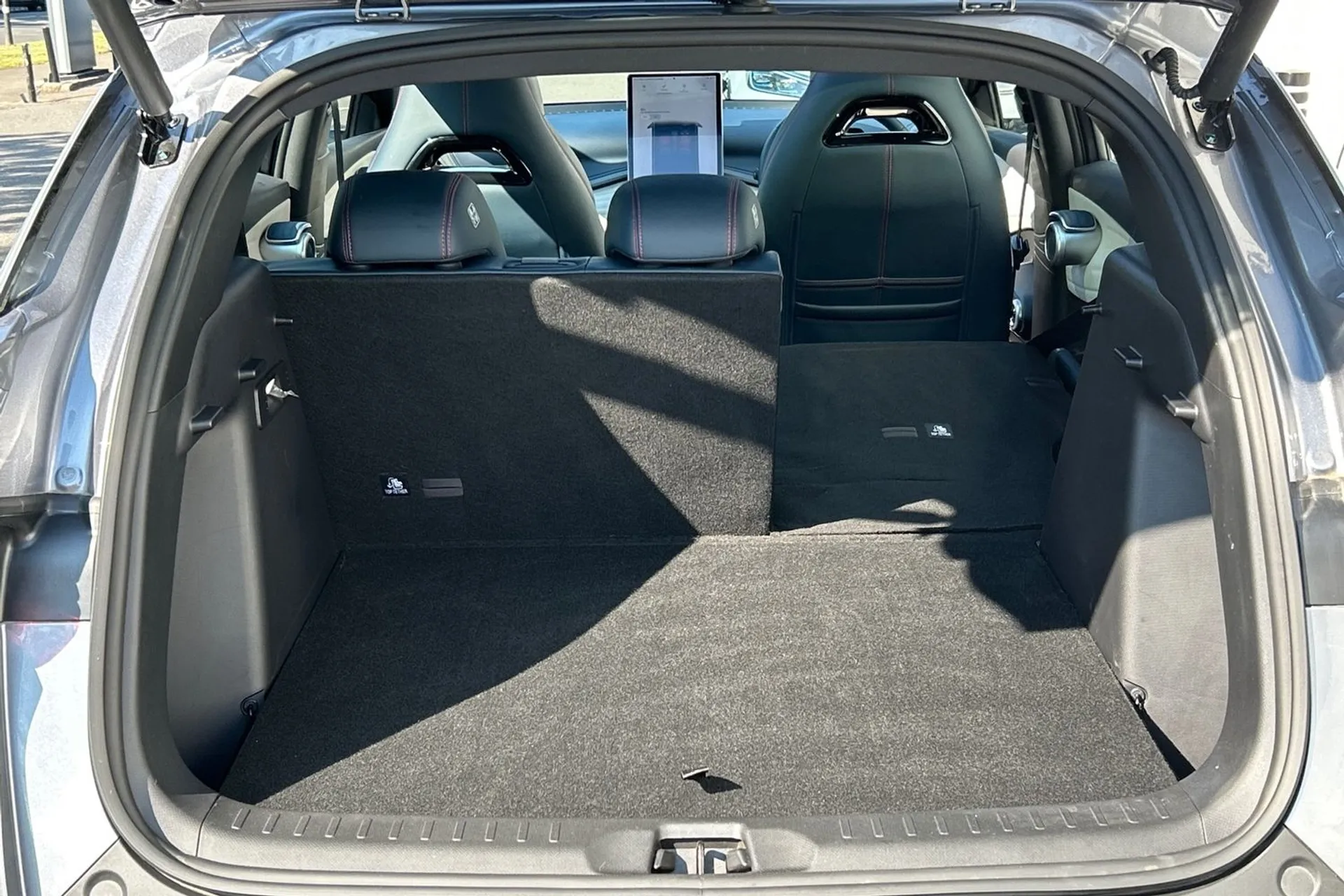 BYD ATTO 3 thumbnail image number 36