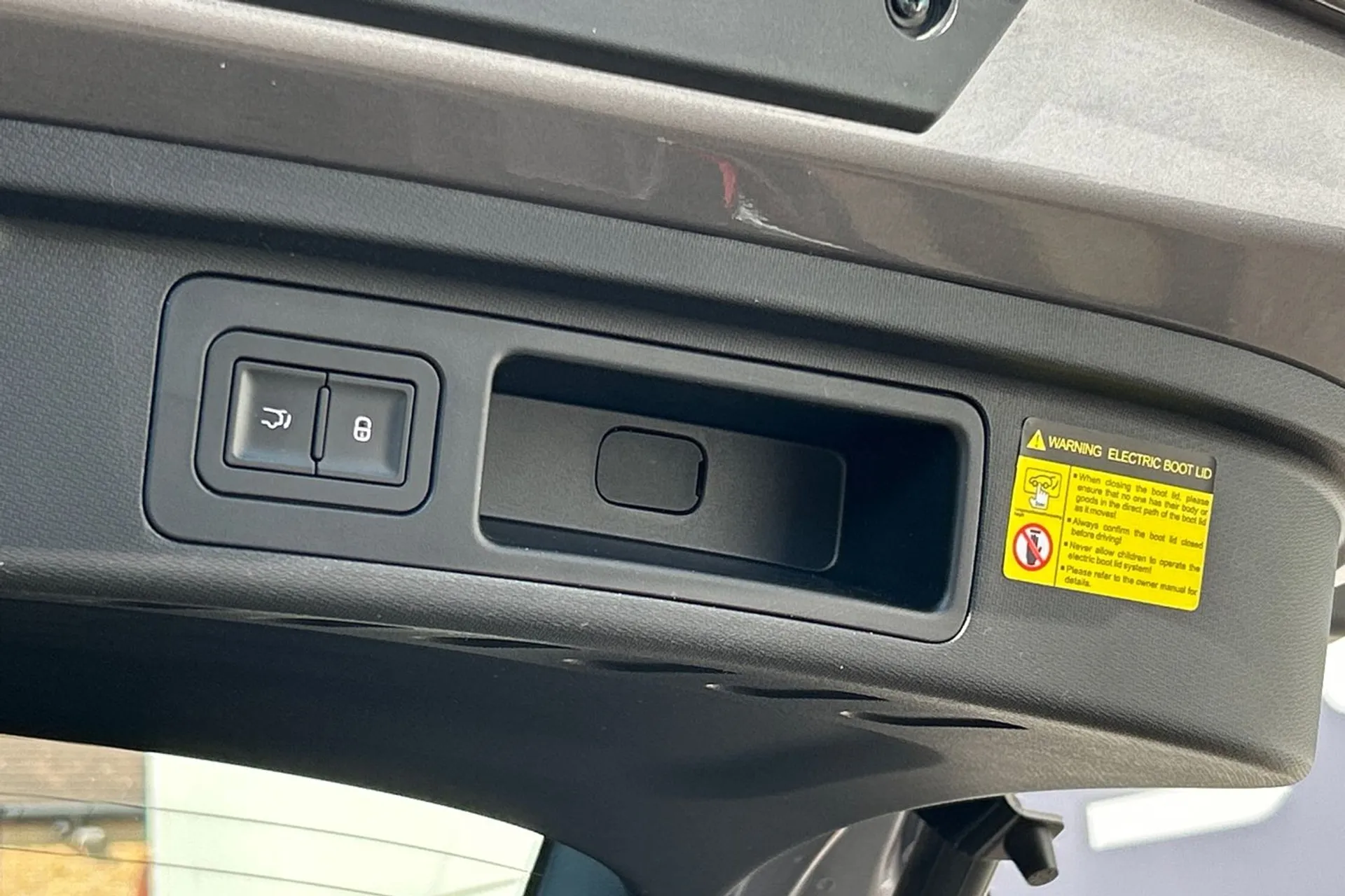 BYD ATTO 3 thumbnail image number 35