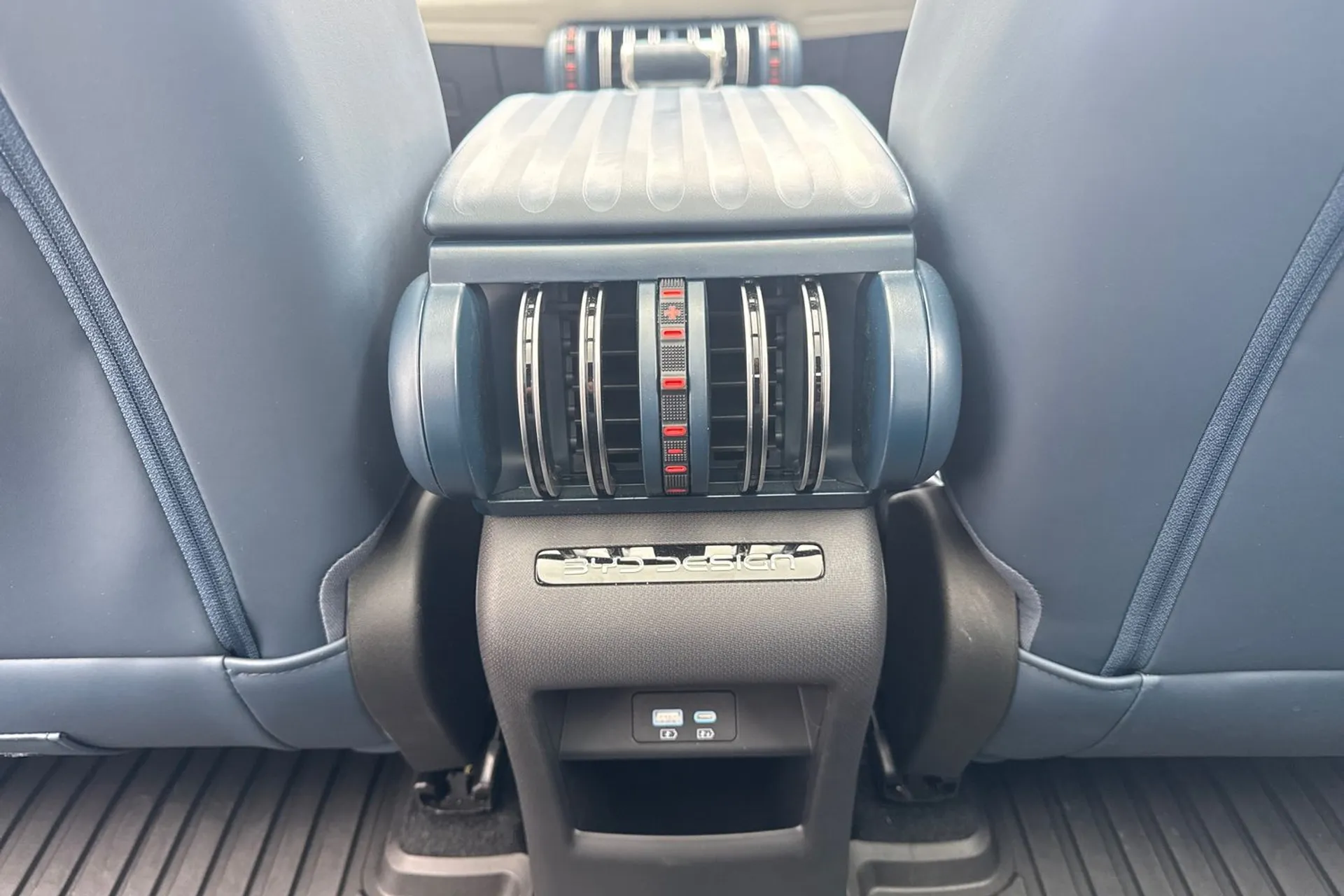 BYD ATTO 3 thumbnail image number 33