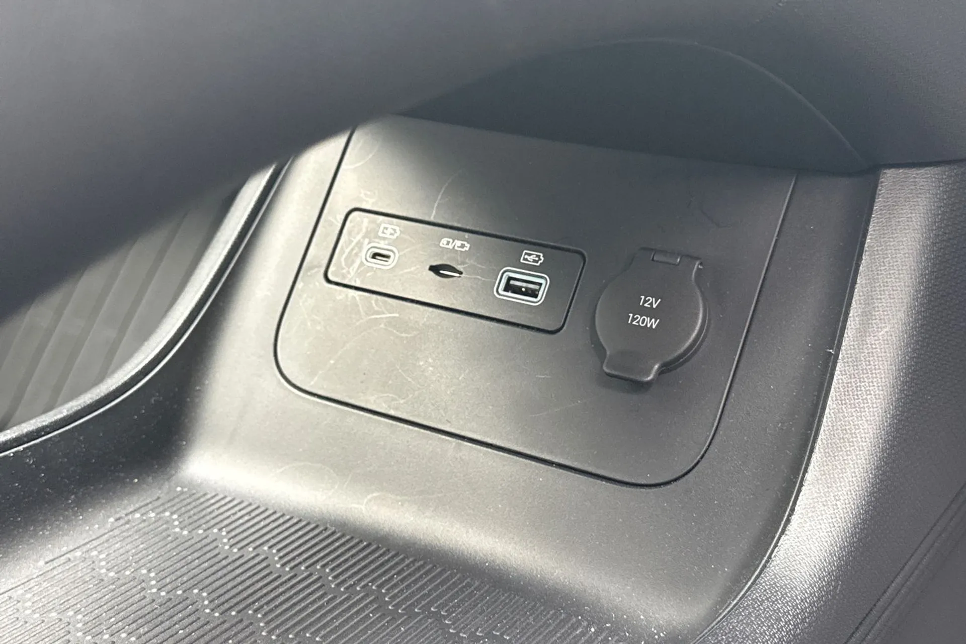 BYD ATTO 3 thumbnail image number 54
