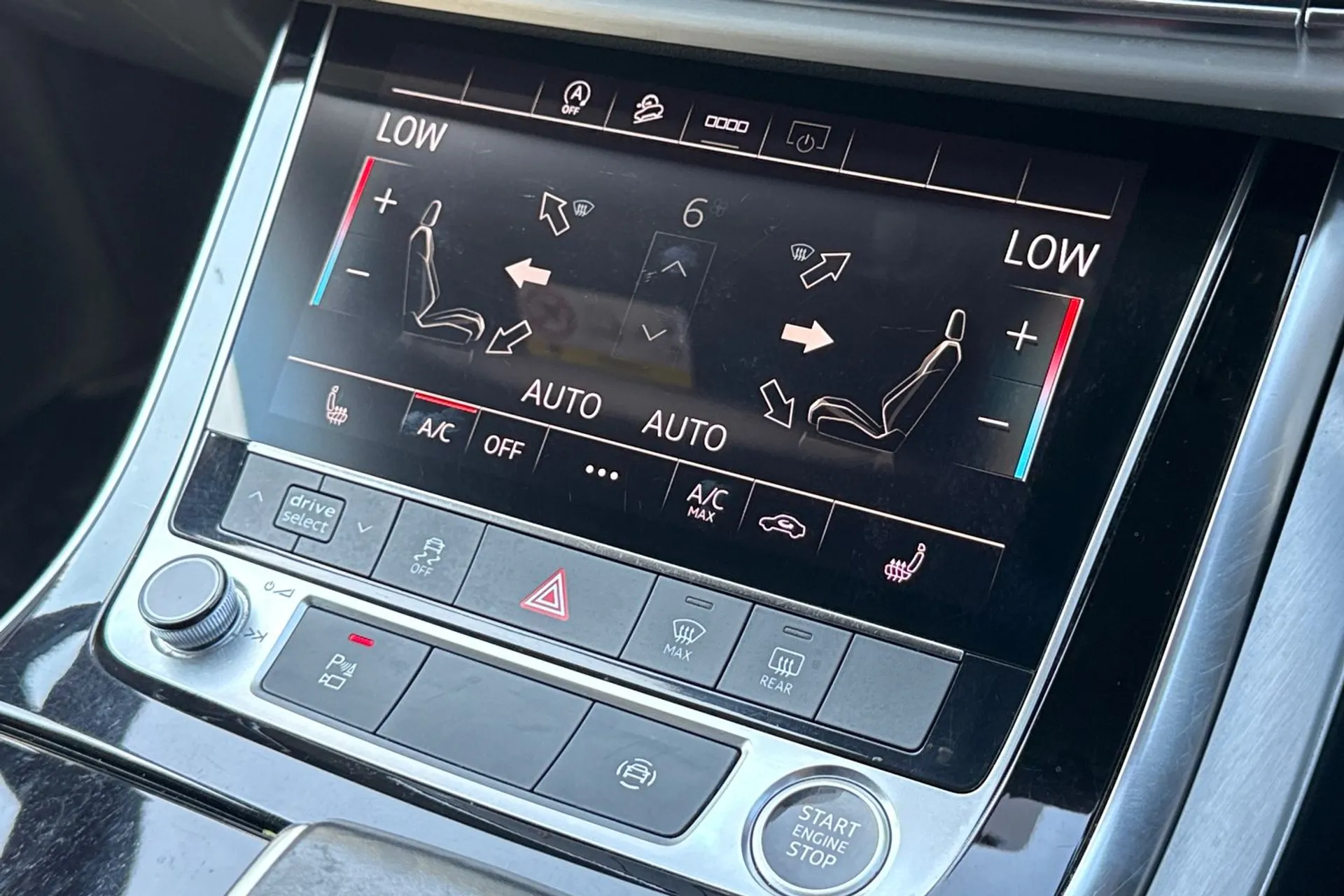 Audi Q7 thumbnail image number 38