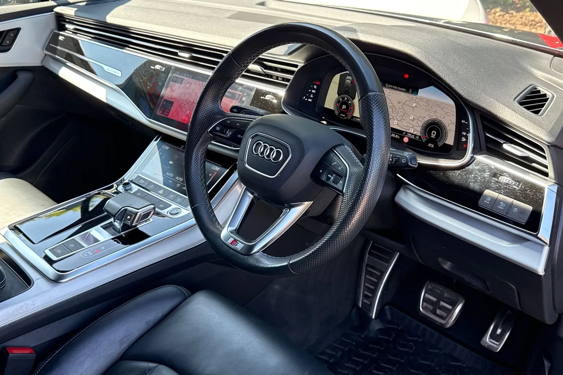Audi Q7 thumbnail image number 25