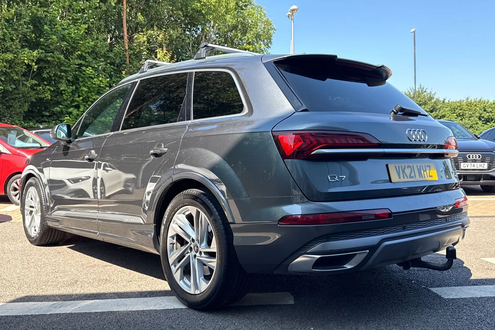 Audi Q7 thumbnail image number 8