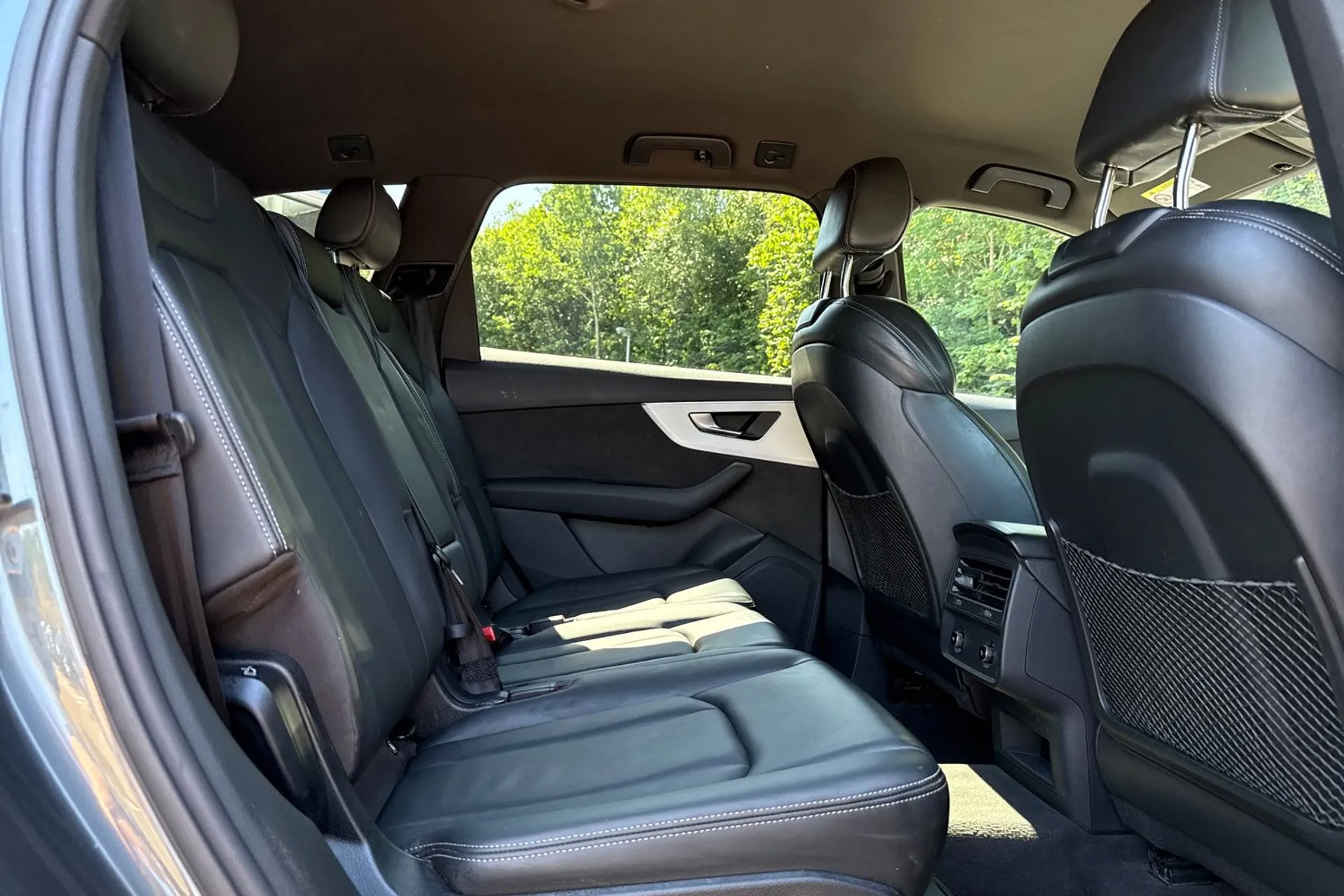 Audi Q7 thumbnail image number 21