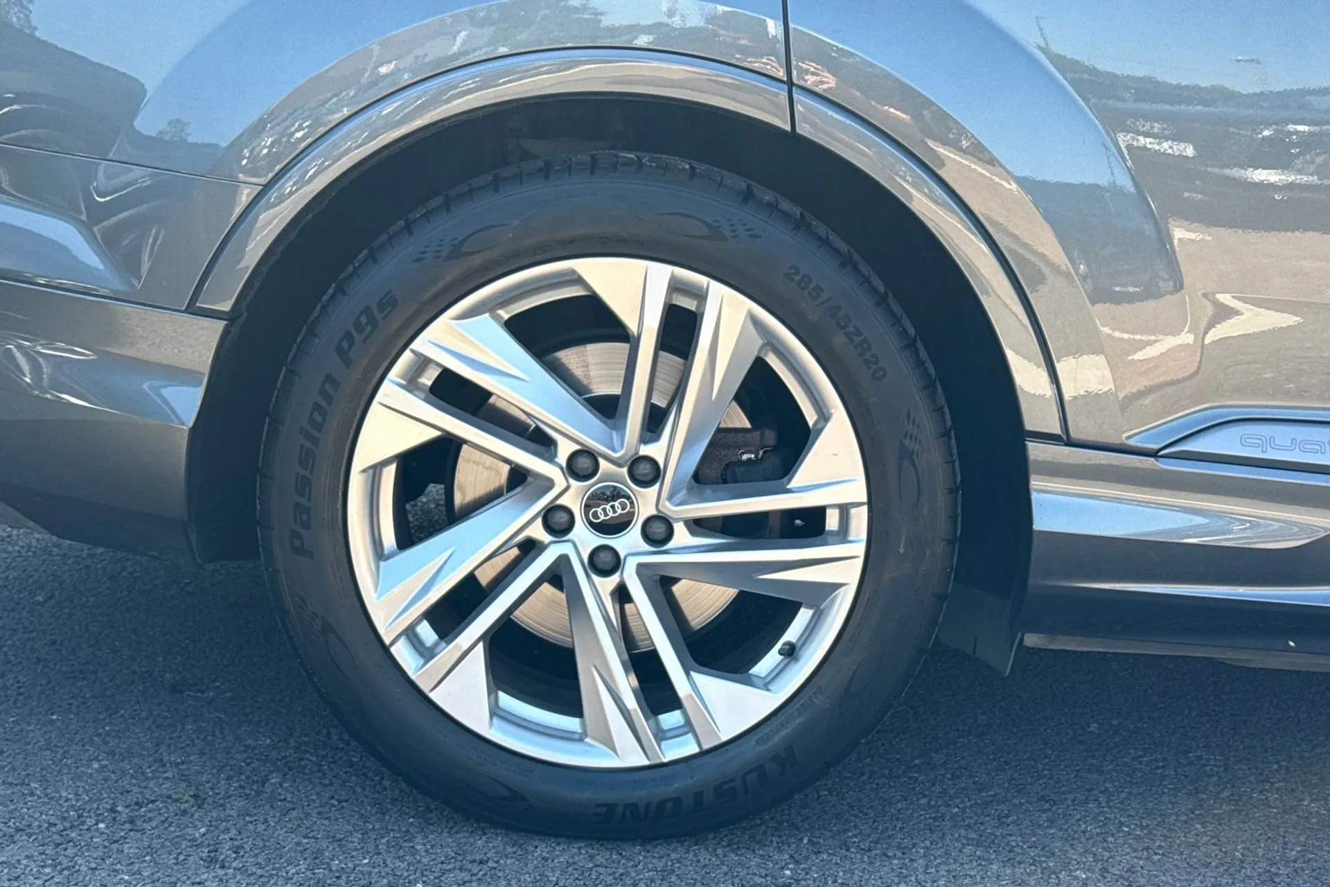 Audi Q7 thumbnail image number 12