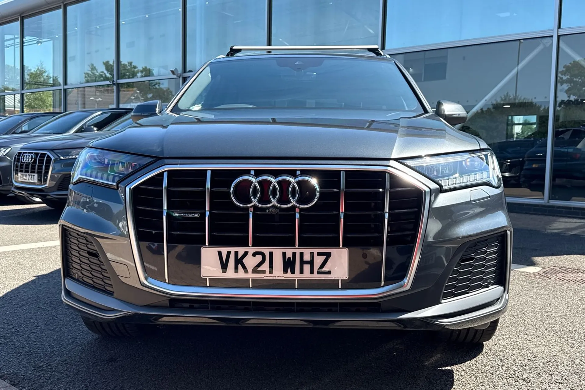 Audi Q7 thumbnail image number 11