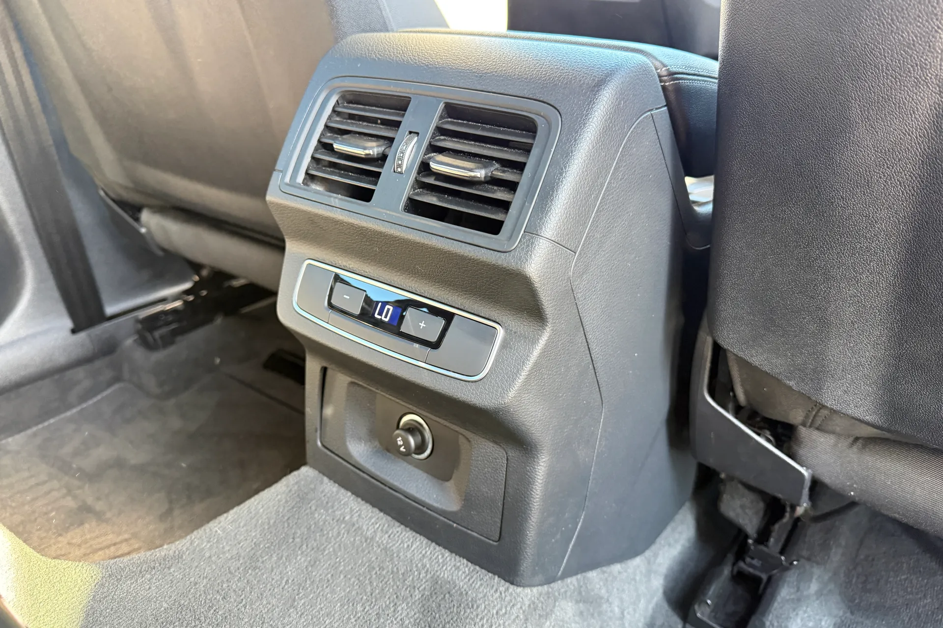 Audi Q5 thumbnail image number 46