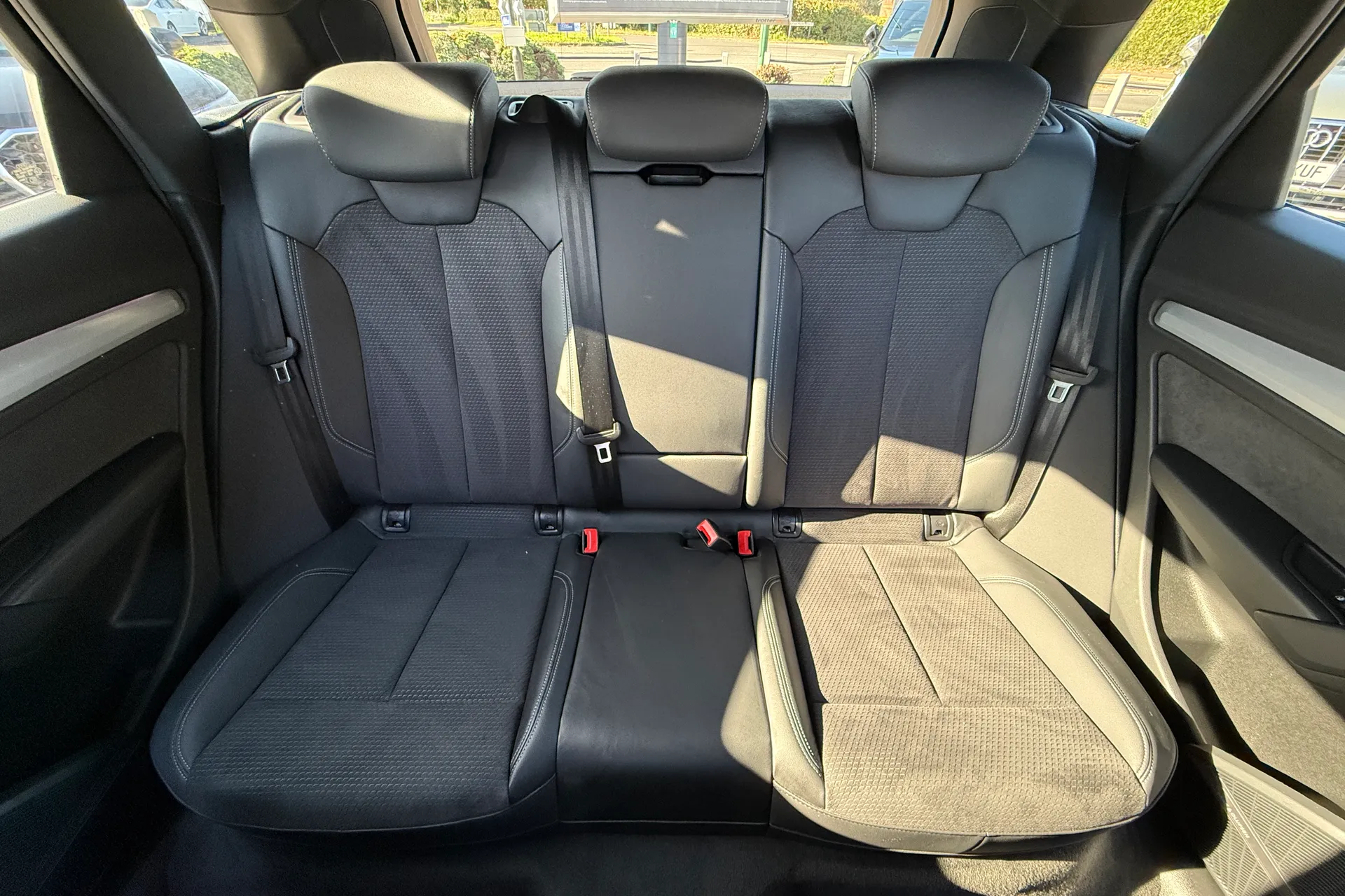 Audi Q5 thumbnail image number 37