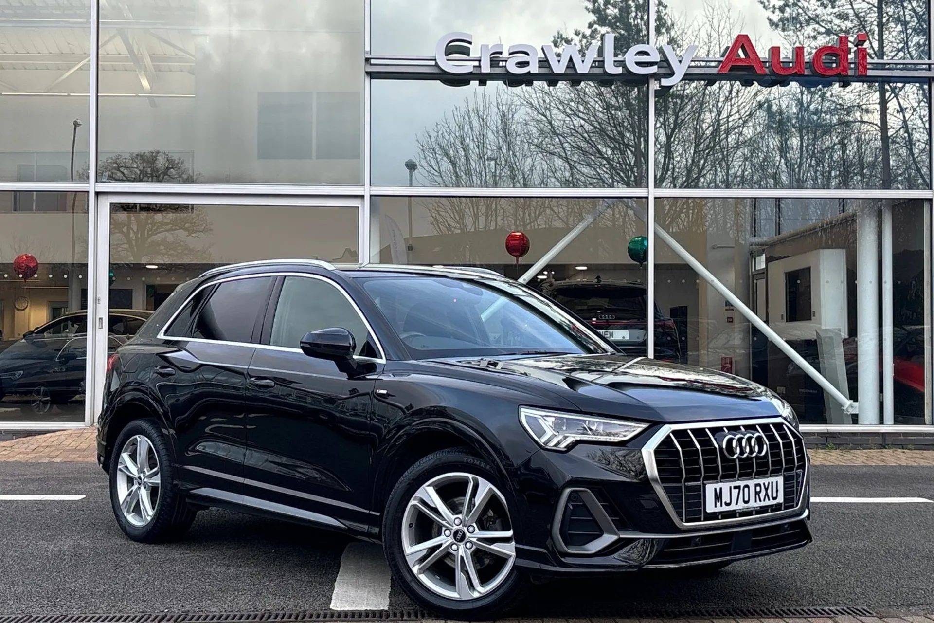 Audi Q3 focused image