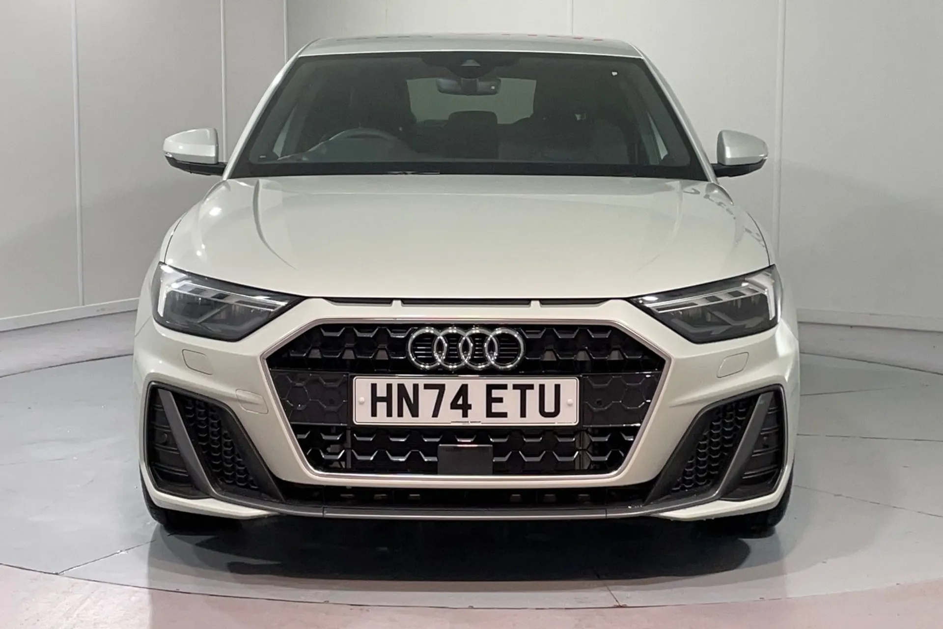 Audi A1 thumbnail image number 6