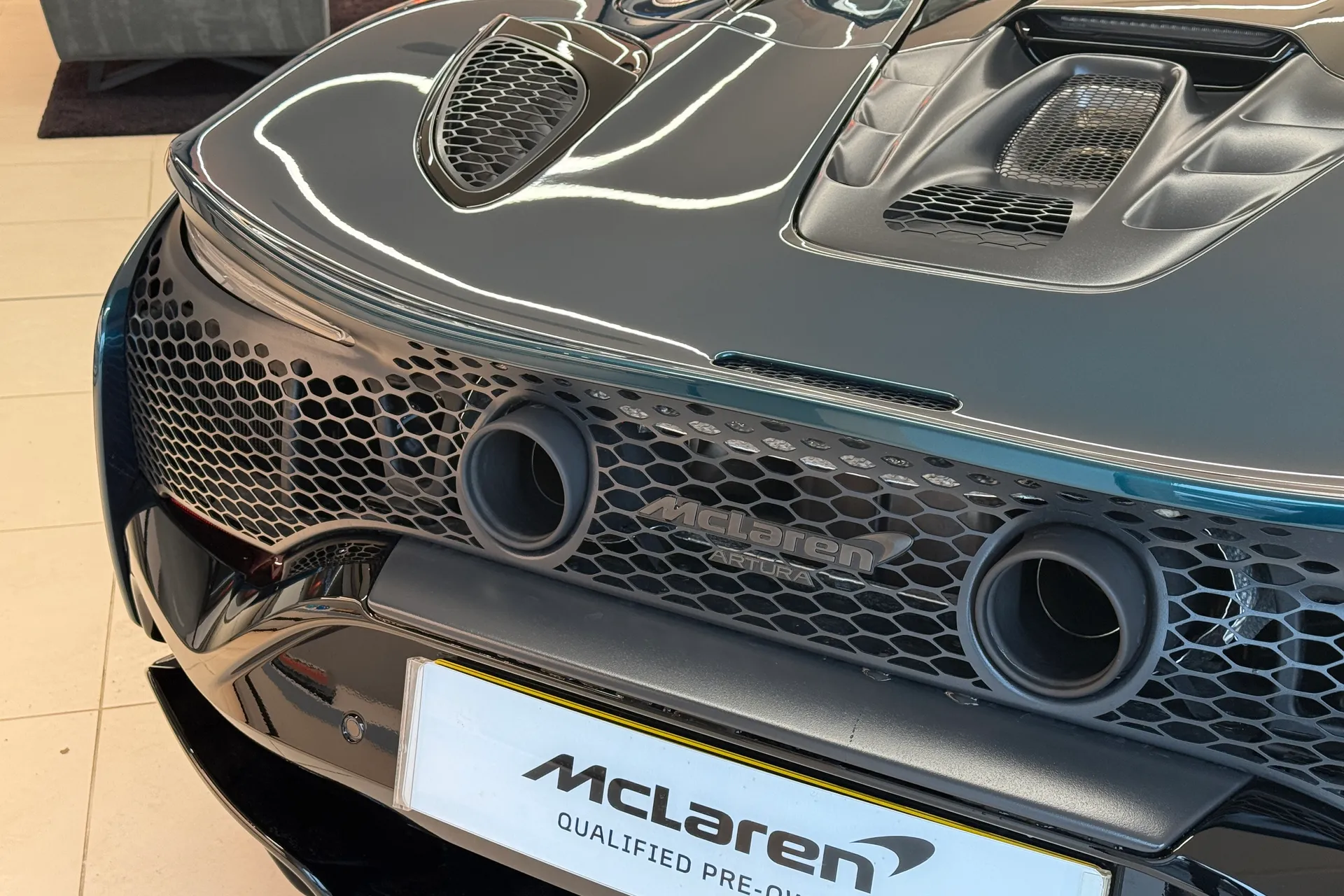 McLaren ARTURA thumbnail image number 30